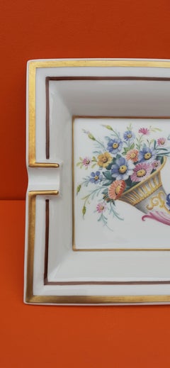 Hermès Vintage Ashtray Change Tray Cornucopia Flowers in Porcelain RARE