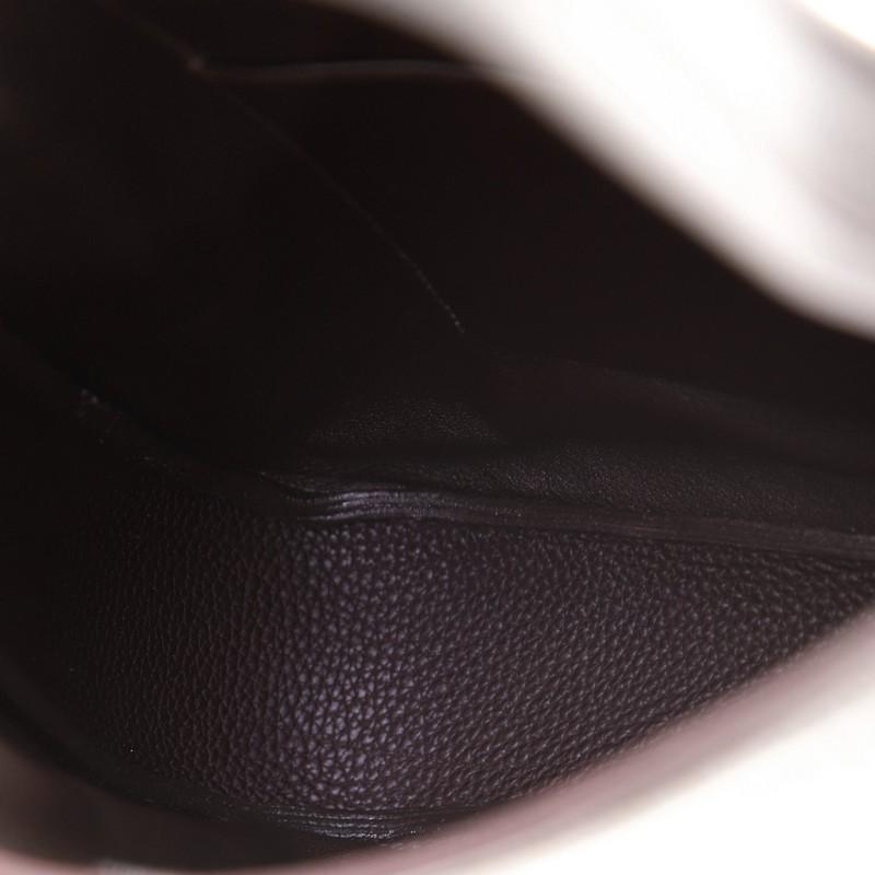 Asymmetrische Vintage-Ein-Schulter-Tasche aus Leder Medium von Hermes für Damen oder Herren