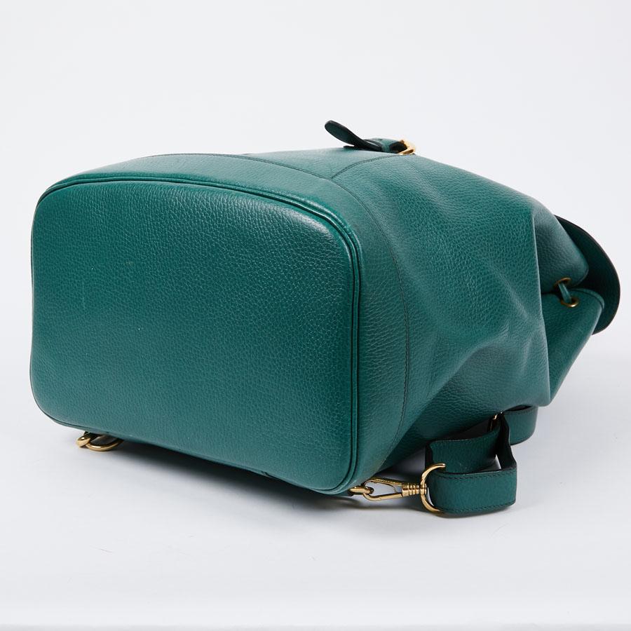 HERMES Vintage Backpack In Green Grained Leather In Excellent Condition In Paris, FR