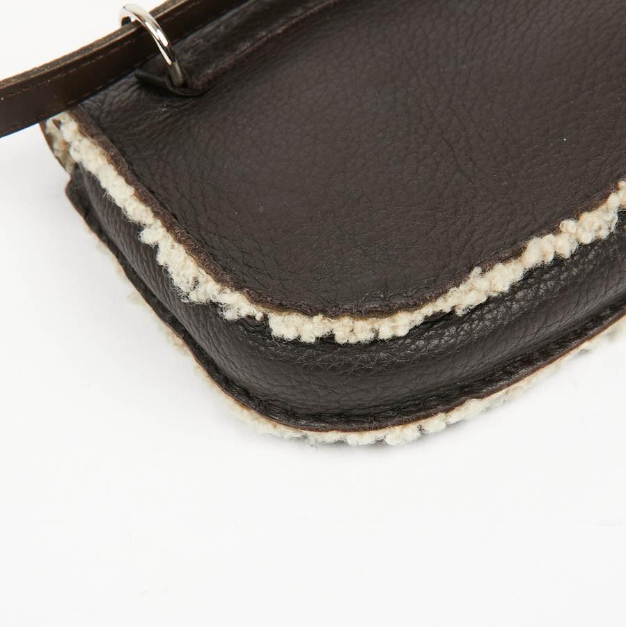 HERMES Vintage Belt Bag in Brown Shearling  In Excellent Condition In Paris, FR