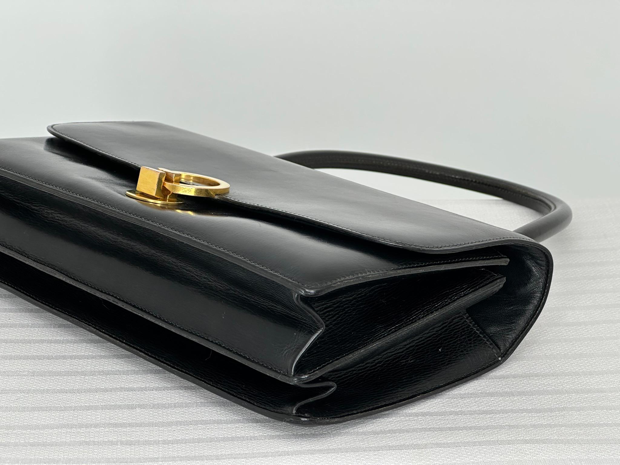 Hermès Vintage Schwarz Box Kalbsleder Klappe vorne Gold Ring Handtasche GH 1950s im Angebot 11