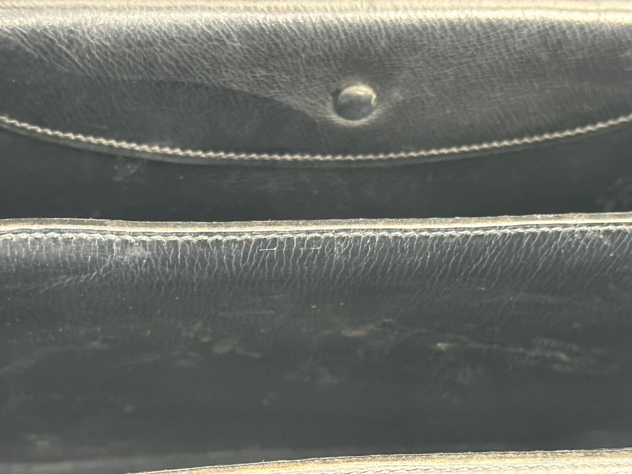 Hermès Vintage Schwarz Box Kalbsleder Klappe vorne Gold Ring Handtasche GH 1950s im Angebot 13