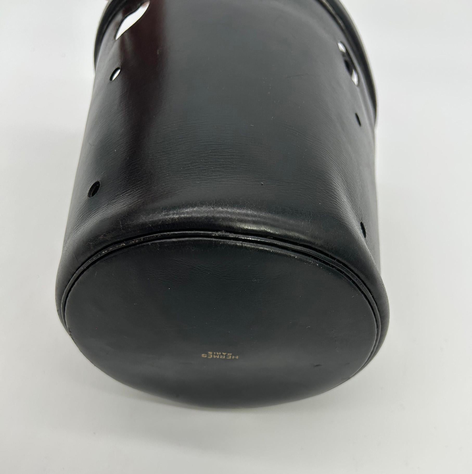 Hermes Vintage Black Box Calf Leather Mangeoire Bucket Bag For Sale 10