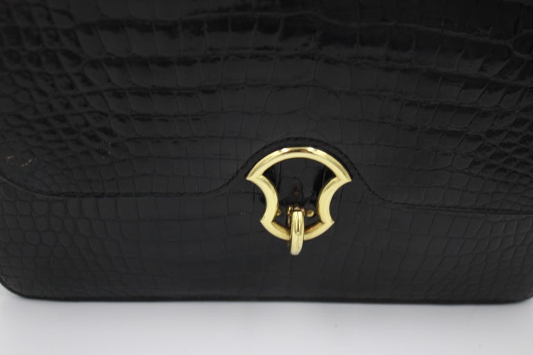 Hermes Vintage  Black Croco Vintage Shoulder Bag In Good Condition For Sale In Paris, FR