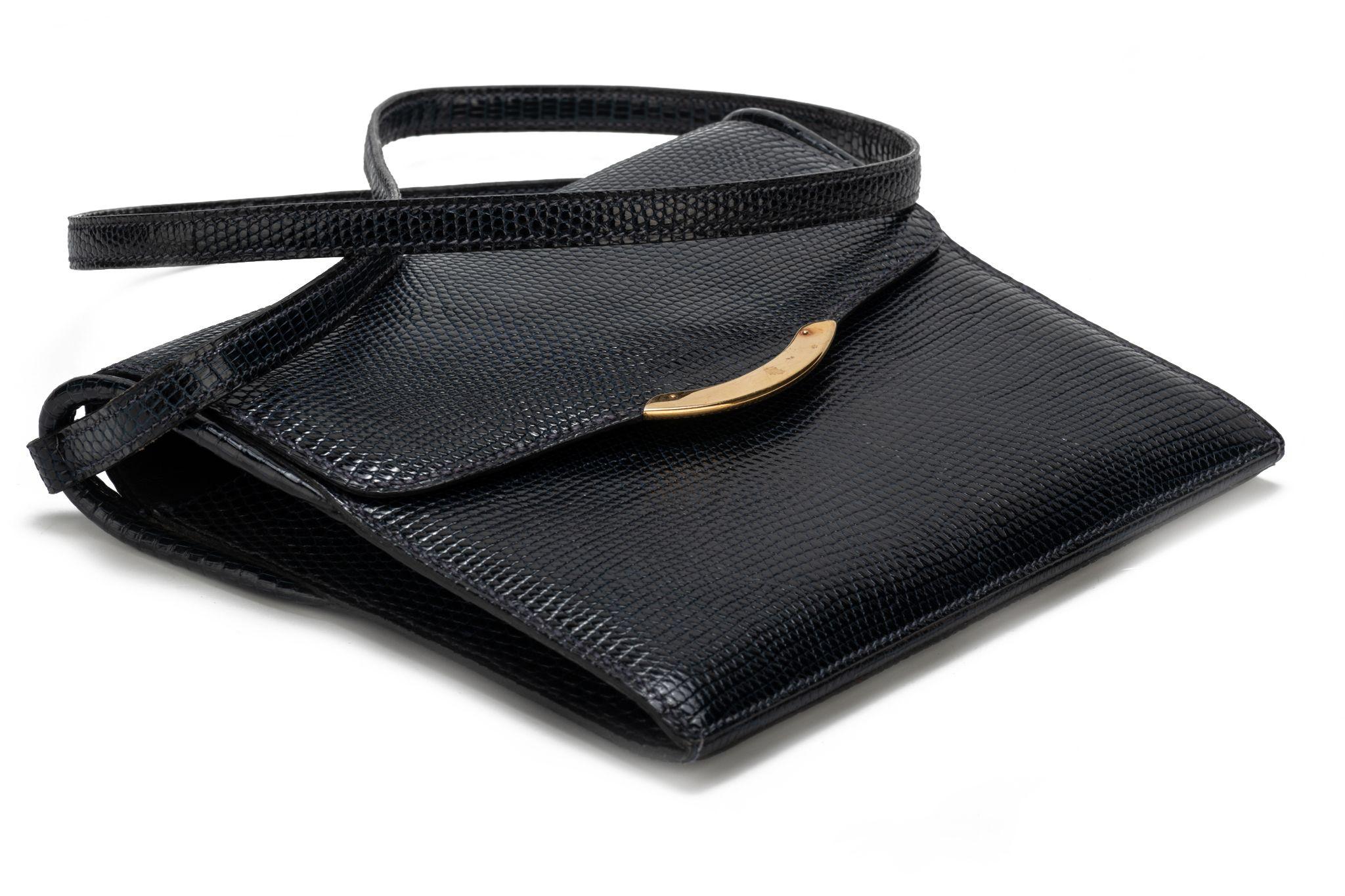 Hermes Vintage Black Lizard Shoulder Bag In Good Condition For Sale In West Hollywood, CA