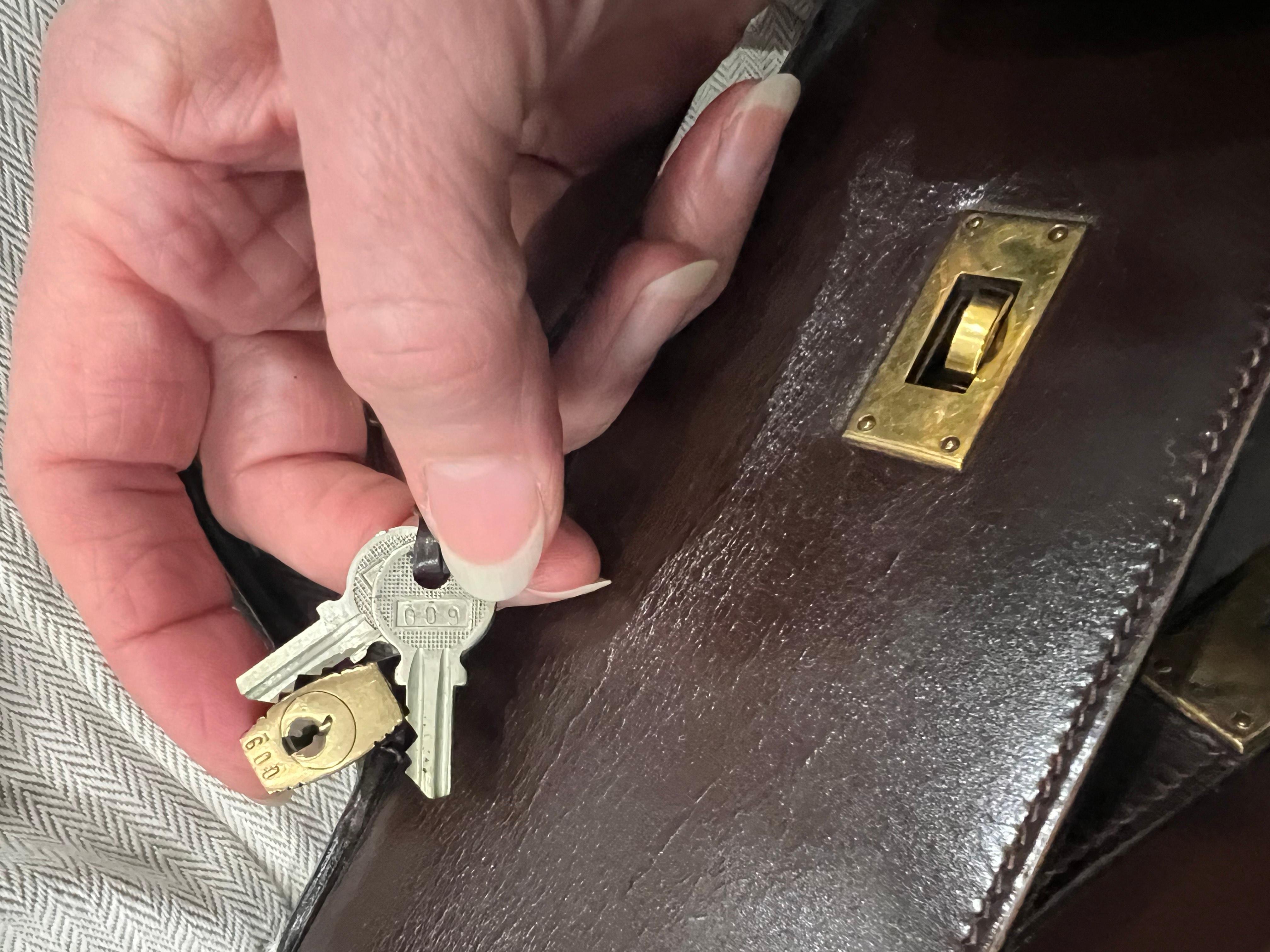 HERMÈS Vintage Brown Box Cuir Kelly 28 Handbag Circa Vintage 1964 6