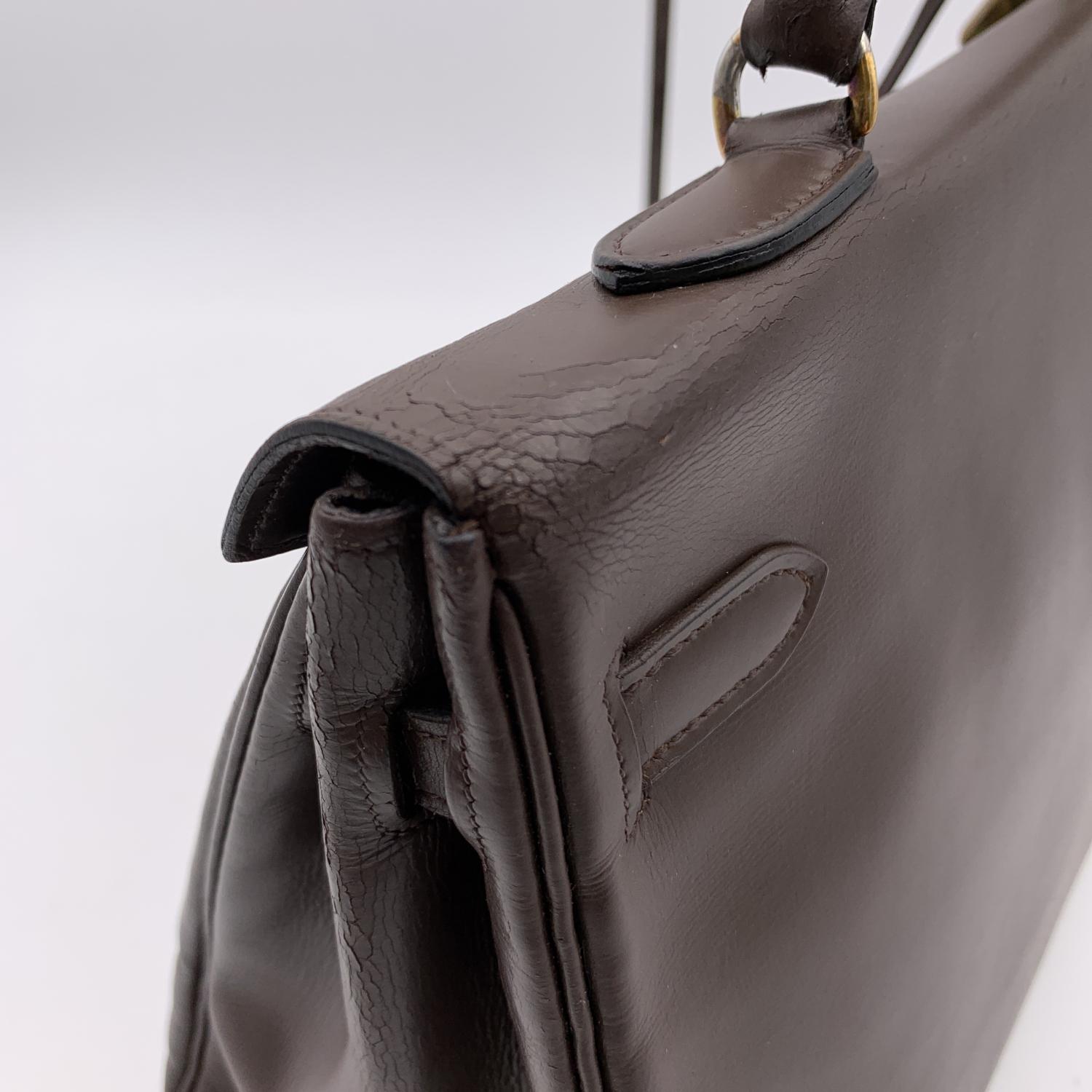 Hermes Vintage Brown Leather Kelly 35 Retourne Handbag Bag en vente 6