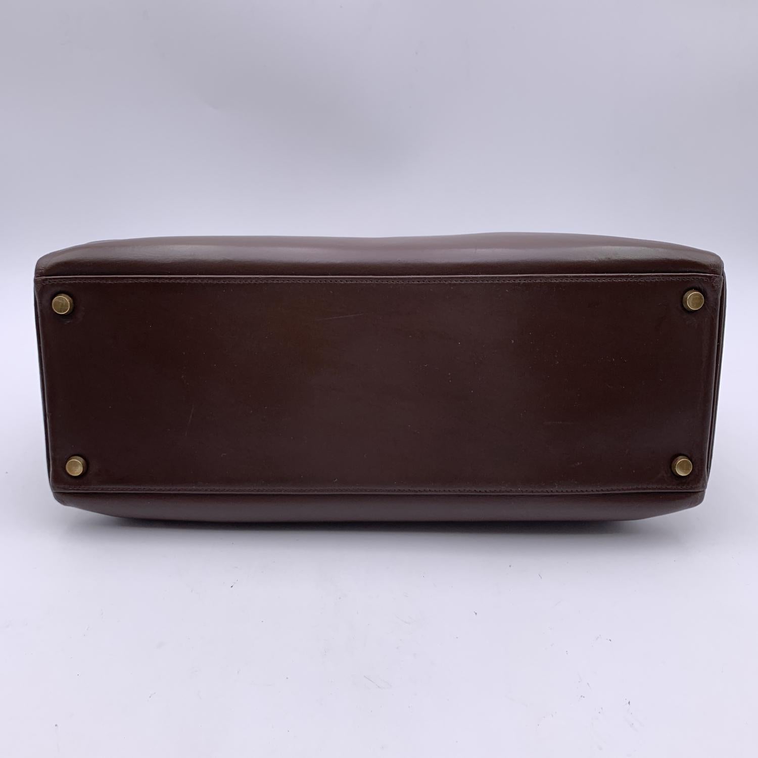 Hermes Vintage Brown Leather Kelly 35 Retourne Handbag Bag en vente 8