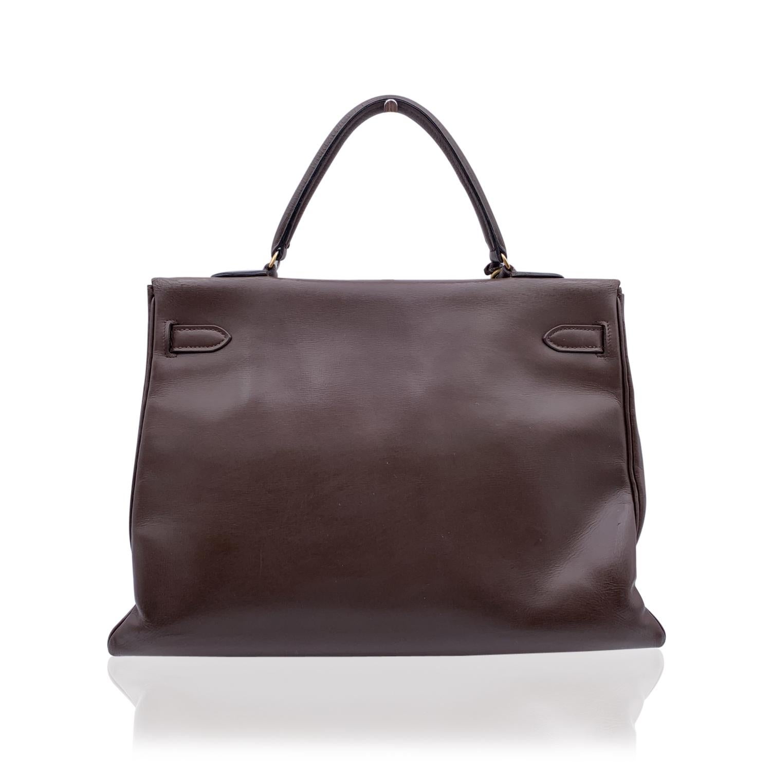 Hermes Vintage Brown Leather Kelly 35 Retourne Handbag Bag In Good Condition For Sale In Rome, Rome