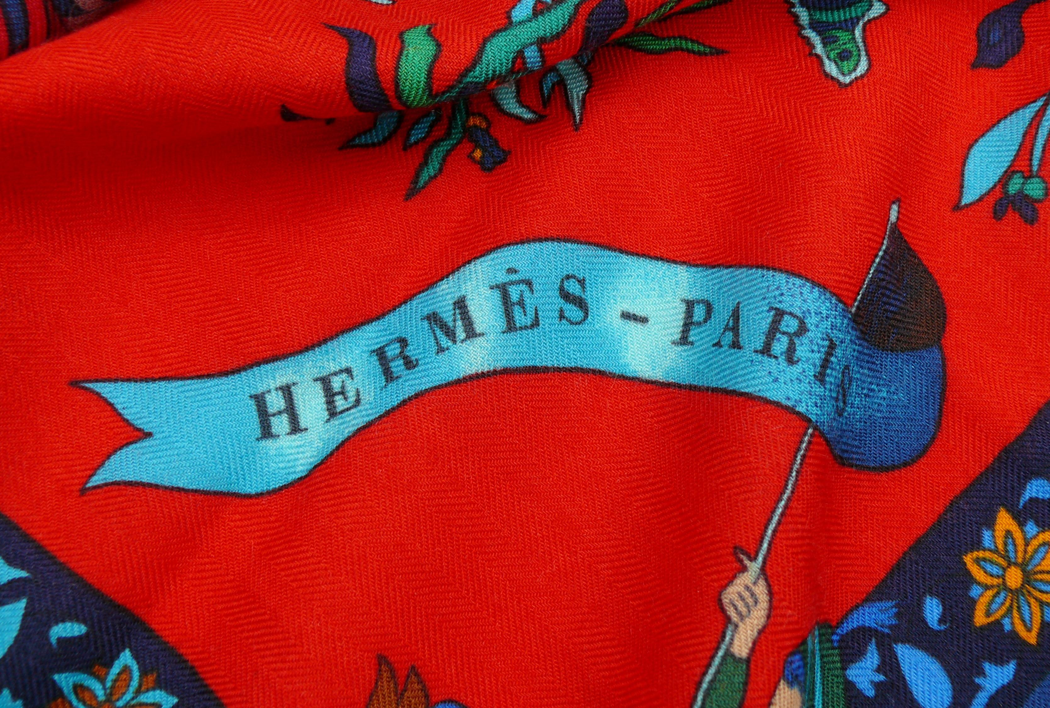 Women's Hermes Vintage Cashmere & Silk Fantaisies Indiennes GM Shawl by Loic Dubigeon For Sale