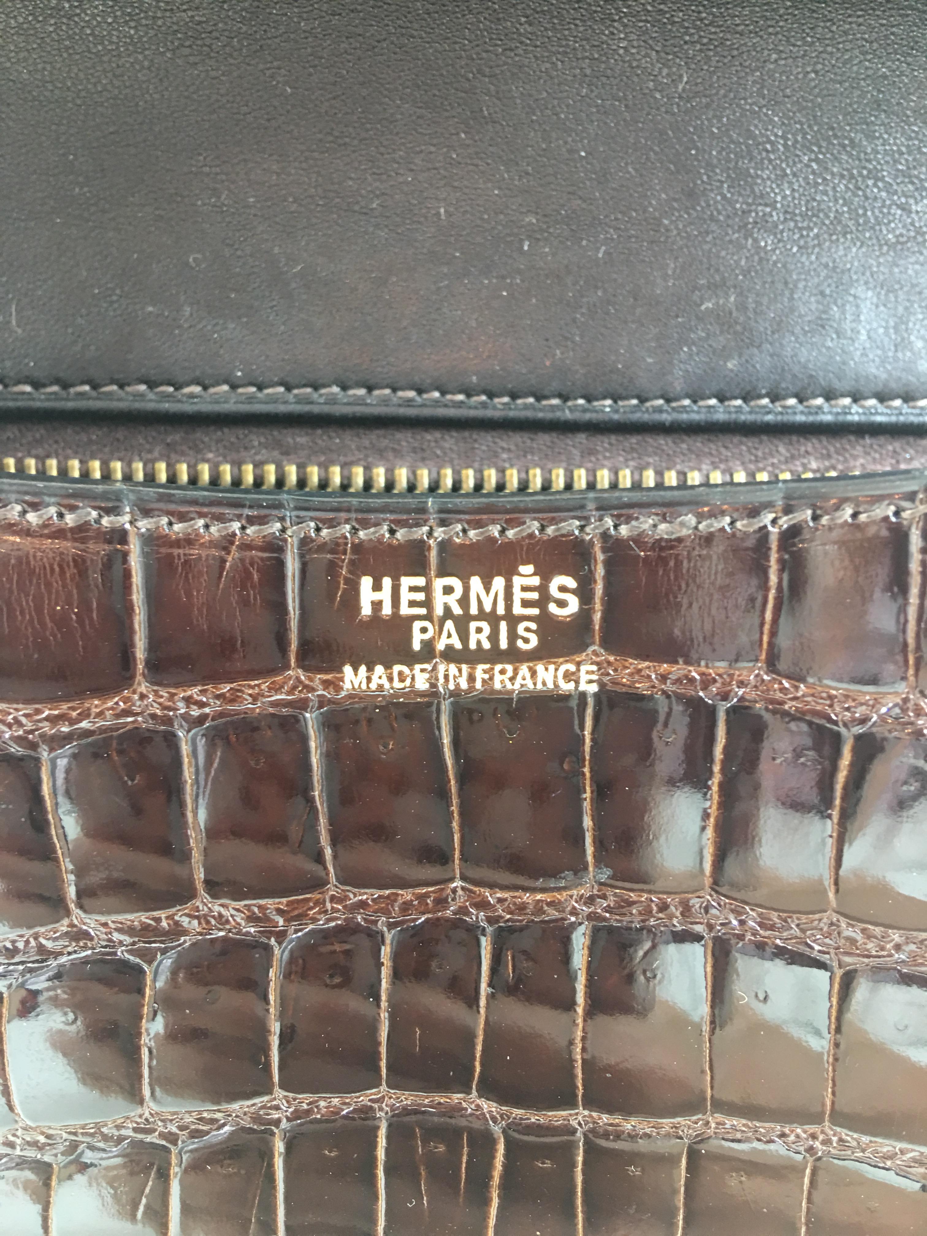 Hermes vintage Constance 23 in brown crocodile For Sale 1