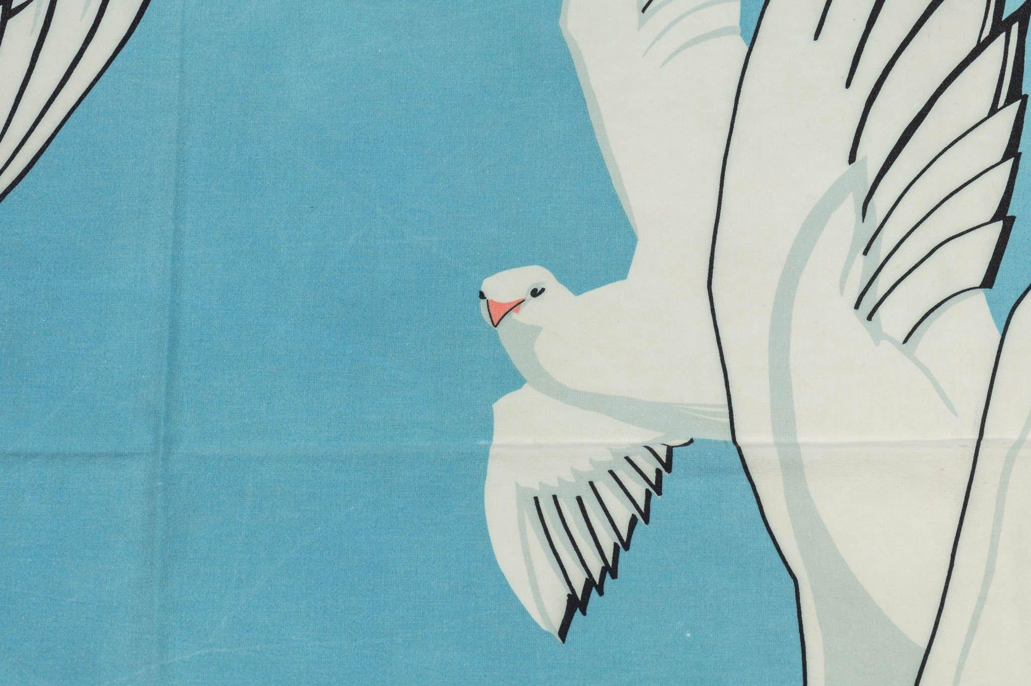 Hermès Vintage Cotton Seagulls Sarongs For Sale 2