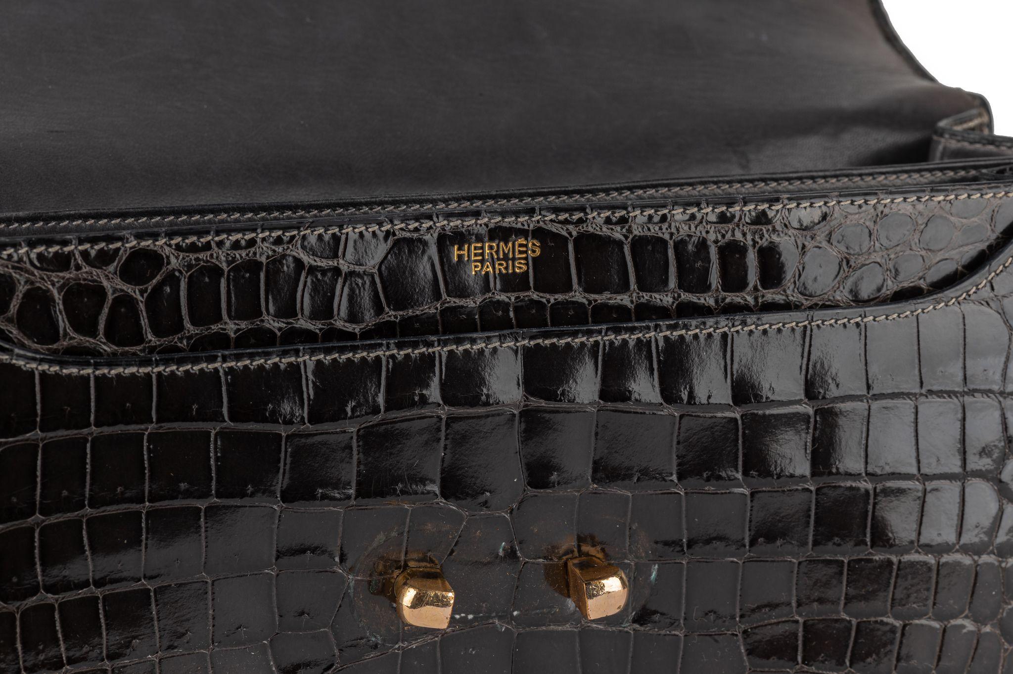 Hermès Vintage Dark Grey Croc Handbag For Sale 3