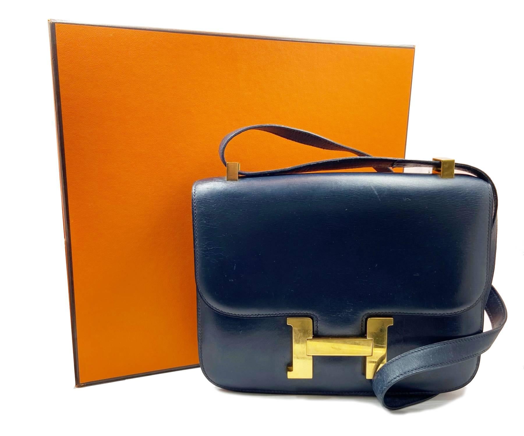 Hermes Vintage Dark Navy Constance 23 Gold H Handbag

*Marked G in Circle ( 1977)
*Made it France
*Comes with original box
*24K Gold Plated Hardware

-Approximately 9″ x 7″ x 2″
-The strap is approximately 14.5″ drop.
-It is a true vintage beauty.