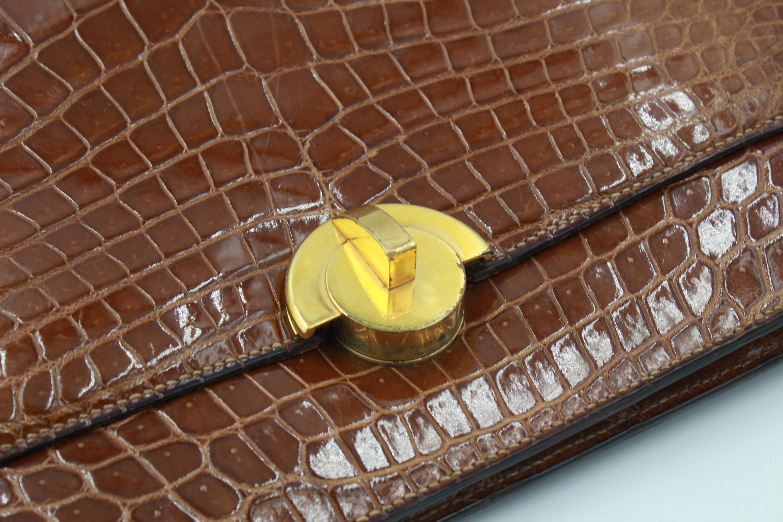 Hermès Vintage Demi Lune handbag in brown crocodile In Good Condition In Paris, FR