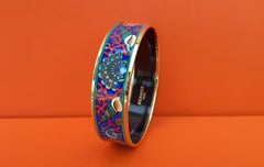 Hermès Vintage Enamel Bracelet Seashells Gold Hdw Size PM 65