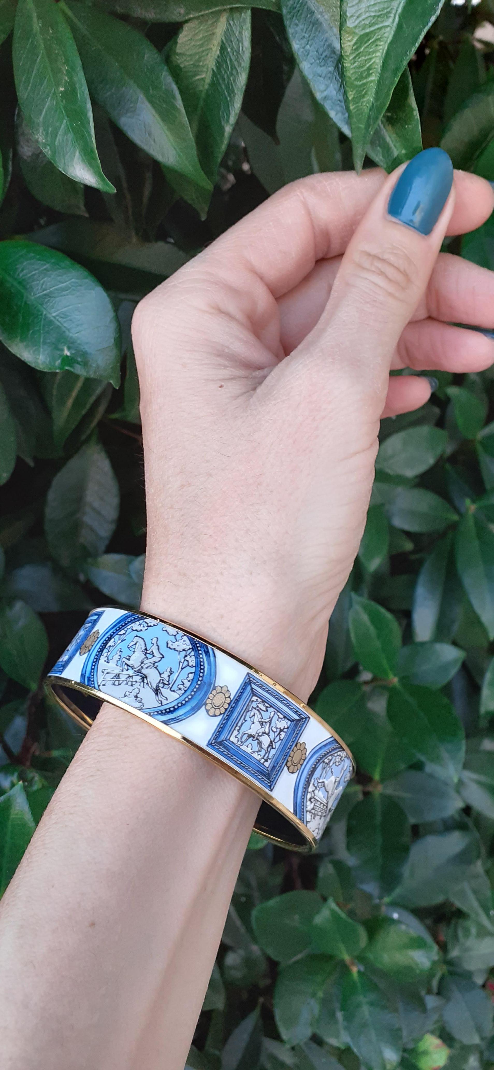 Hermès Vintage Enamel Bracelet Wedgwood Blue Gold Hdw Size GM 70 RARE  6