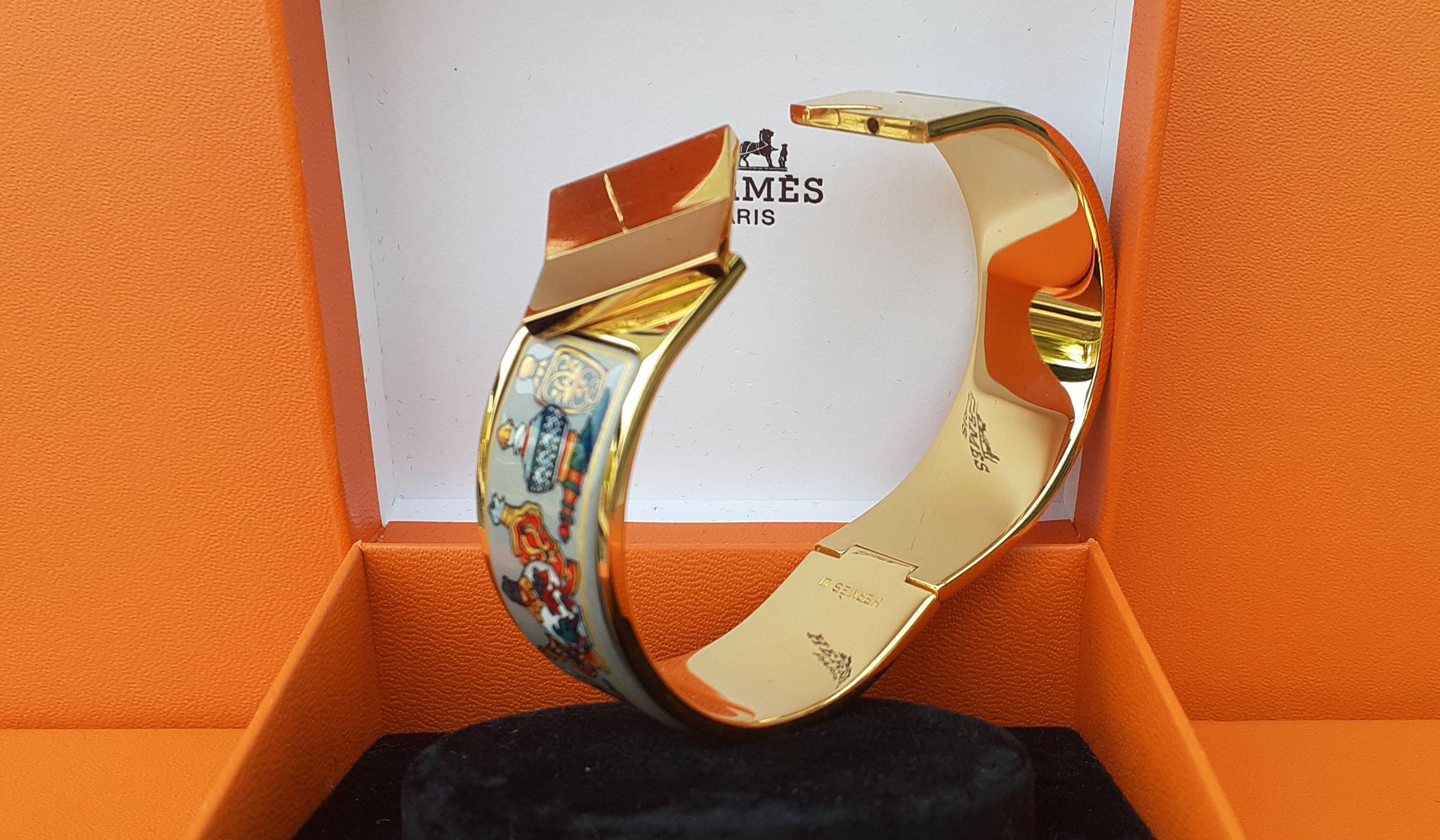 Hermès Vintage Enamel Clic Clac Bracelet Flacon Gold Hdw Size GM For Sale 8