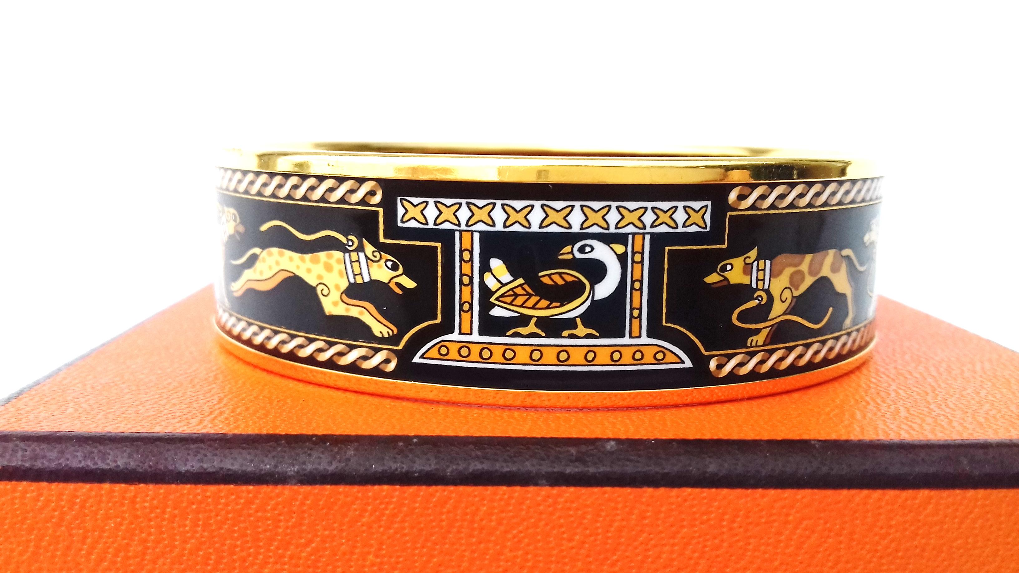 Hermès Vintage Enamel Printed Bracelet Greyhound Dogs Levriers Ghw Size 65 1