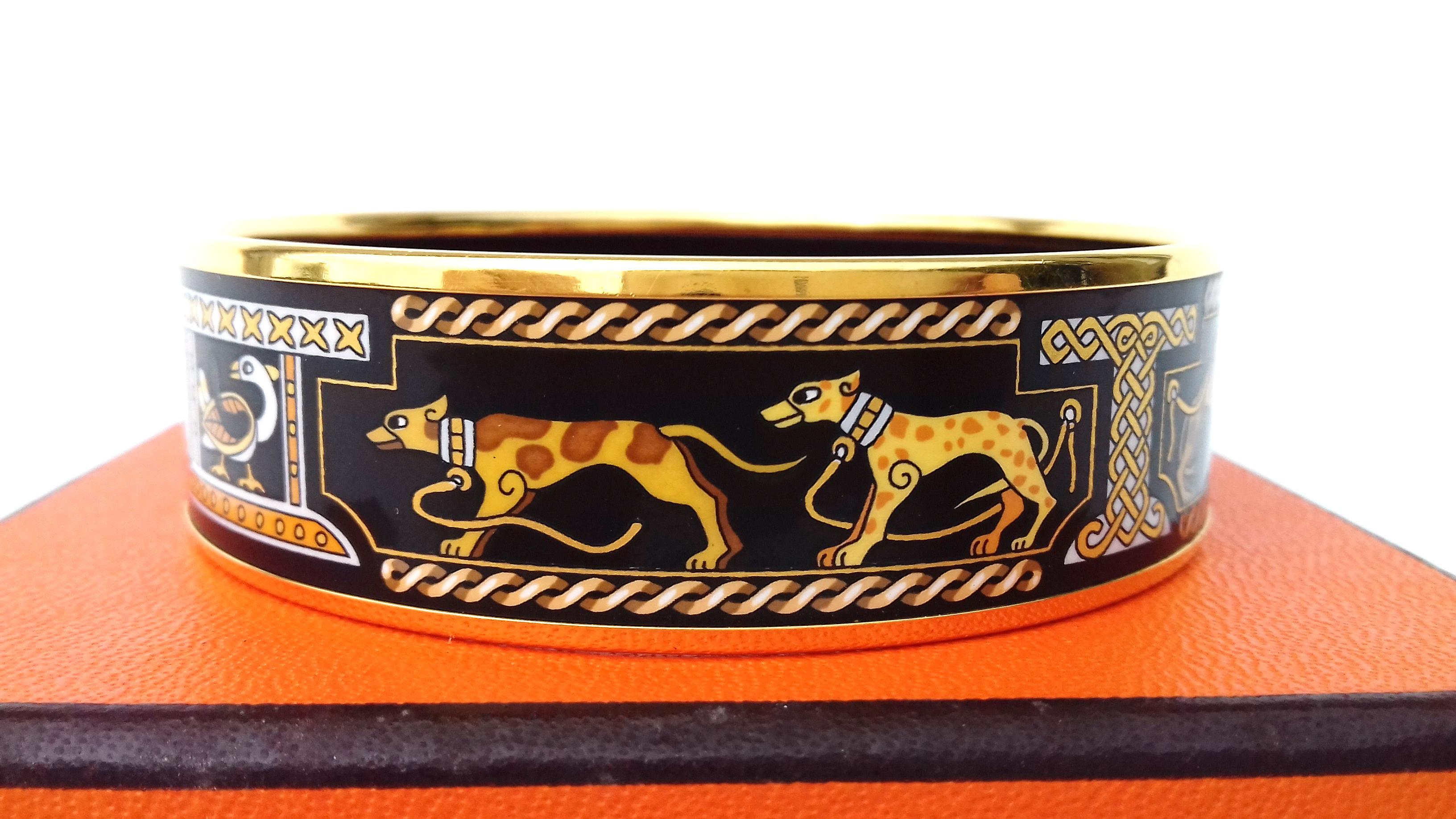 Hermès Vintage Enamel Printed Bracelet Greyhound Dogs Levriers Ghw Size 65 2