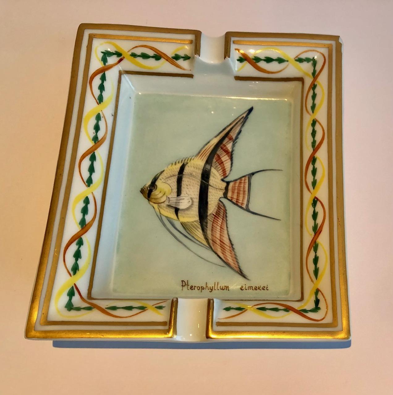 HERMÈS Vintage Flying Fish Porcelain 24 k Gold plated Ashtray W/Box C.1990s In Good Condition In London, GB