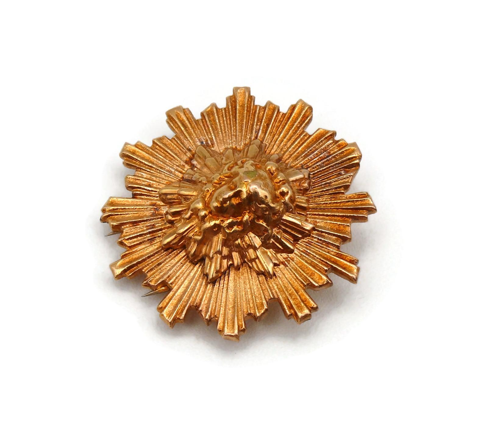 HERMES Vintage Gold Toned Sun King Apollo Clip Brooch In Fair Condition In Nice, FR