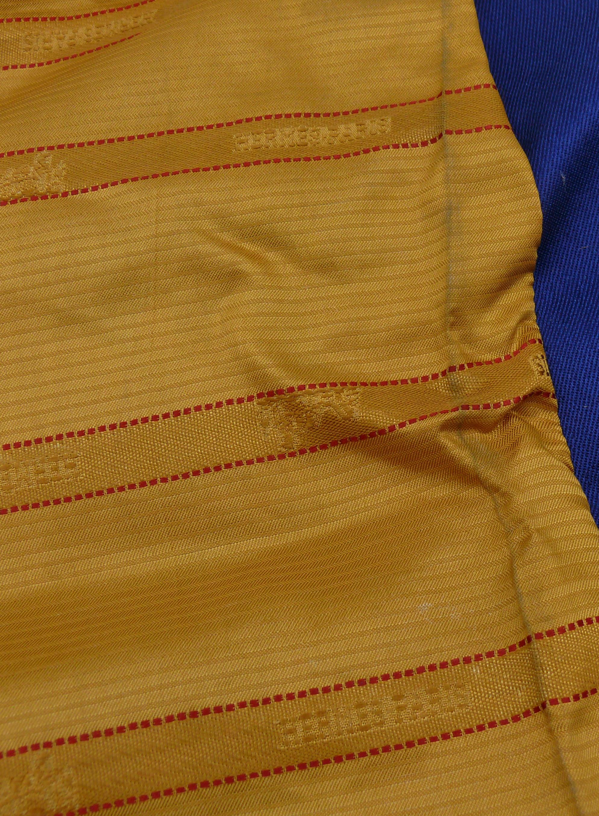 HERMES Vintage Grand Cortege à Moscou Silk Jacket For Sale 12