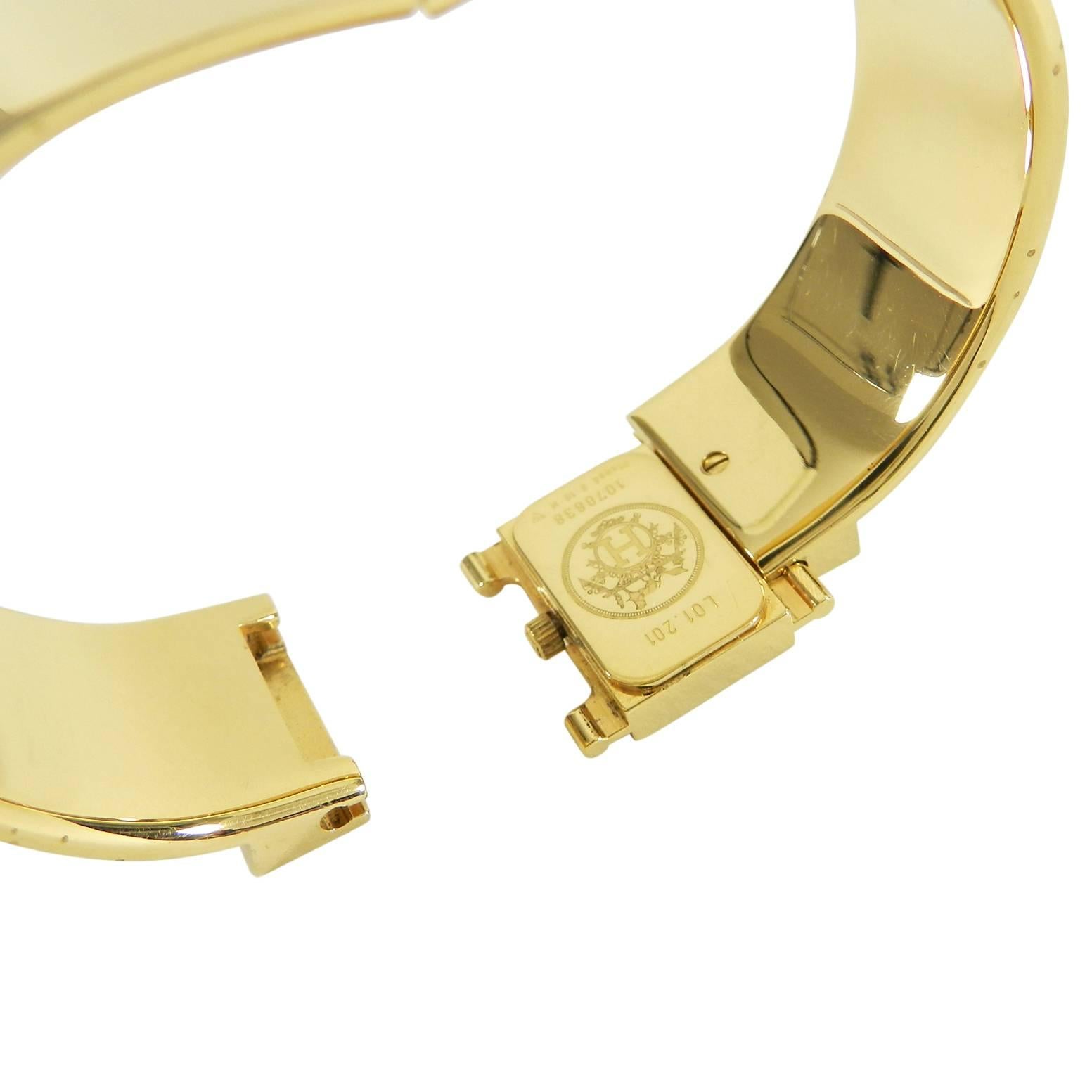 Hermes Ladies Gold Plated Green Enamel Vintage Loquet Wristwatch, Circa 1991 In Excellent Condition In Toronto, ON