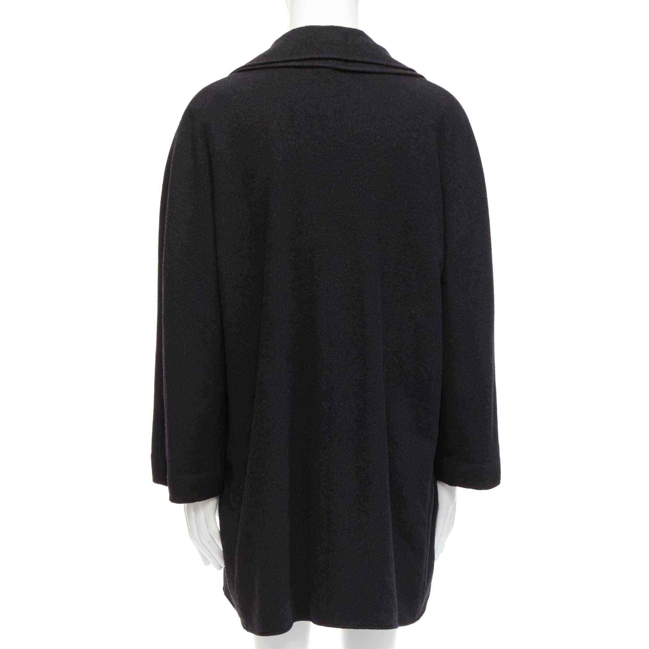 HERMES Cappotto a vestaglia con cintura a doppio collo in cashmere grigio vintage EU48 M. in vendita 1