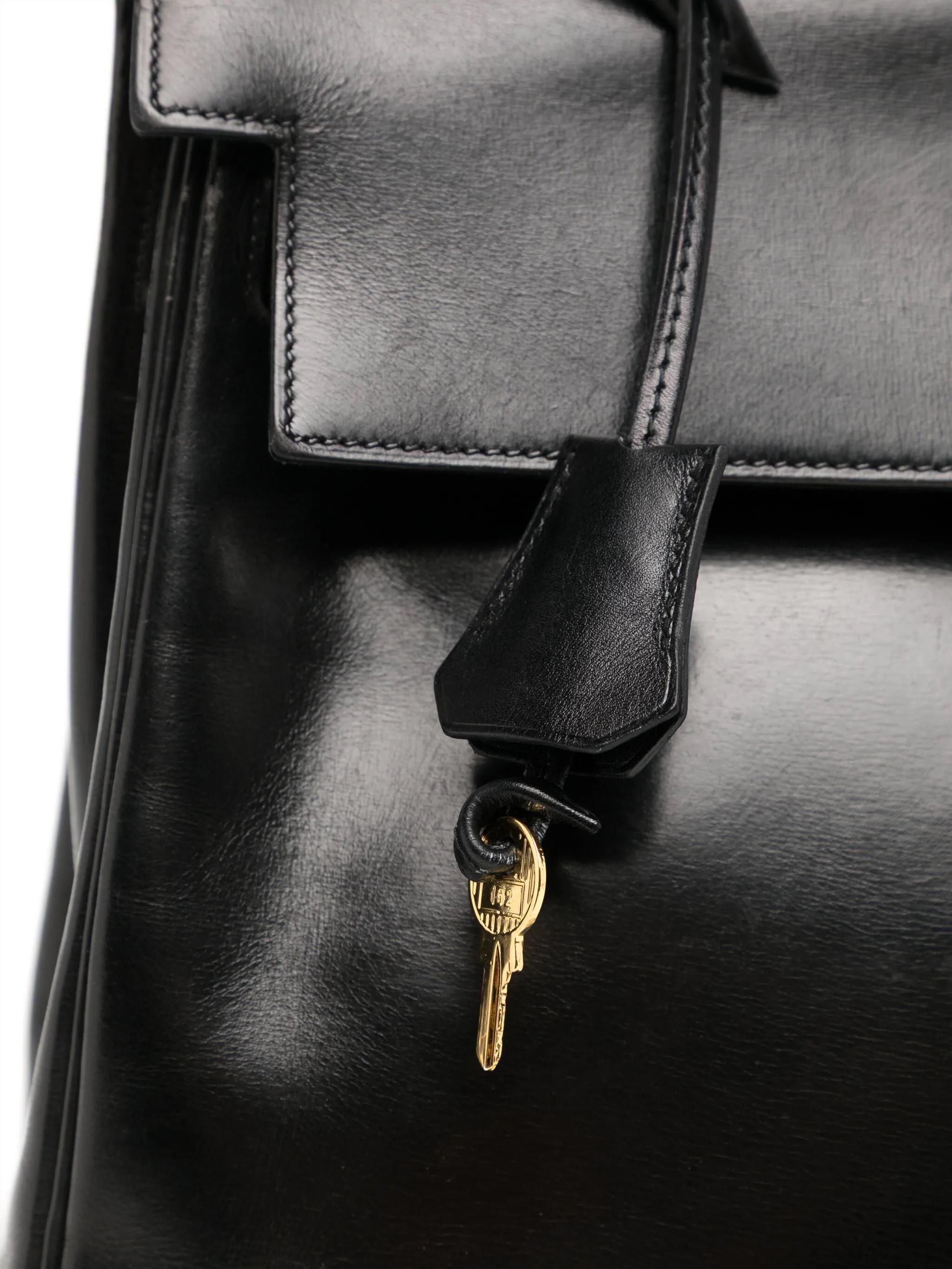 Hermès Vintage Kelly 28 Sellier Black Box GHW In Fair Condition For Sale In London, GB