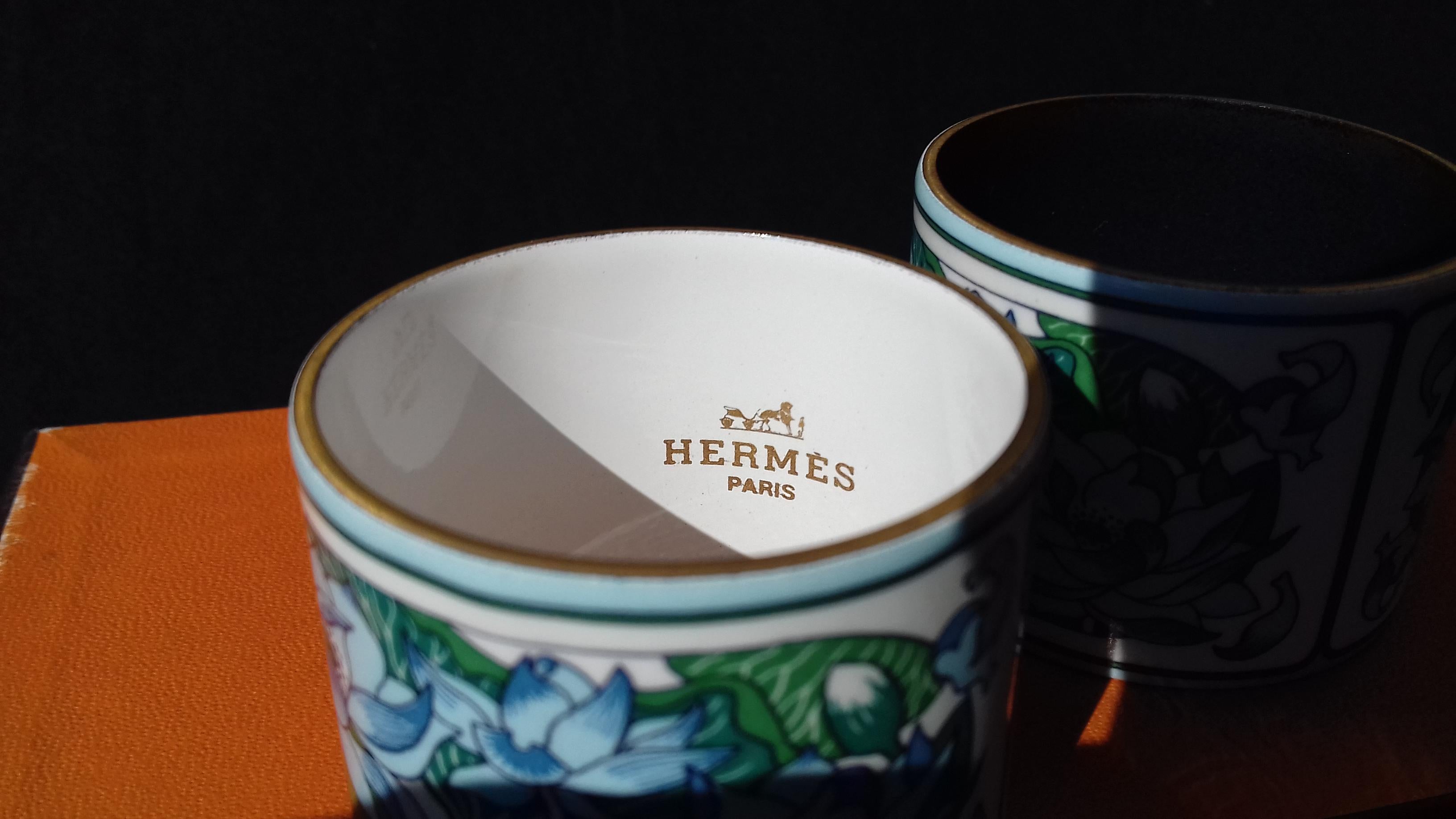 Women's or Men's Hermès Vintage Lotus Flowers Enamel Printed Napkin Rings Holders Set of 2