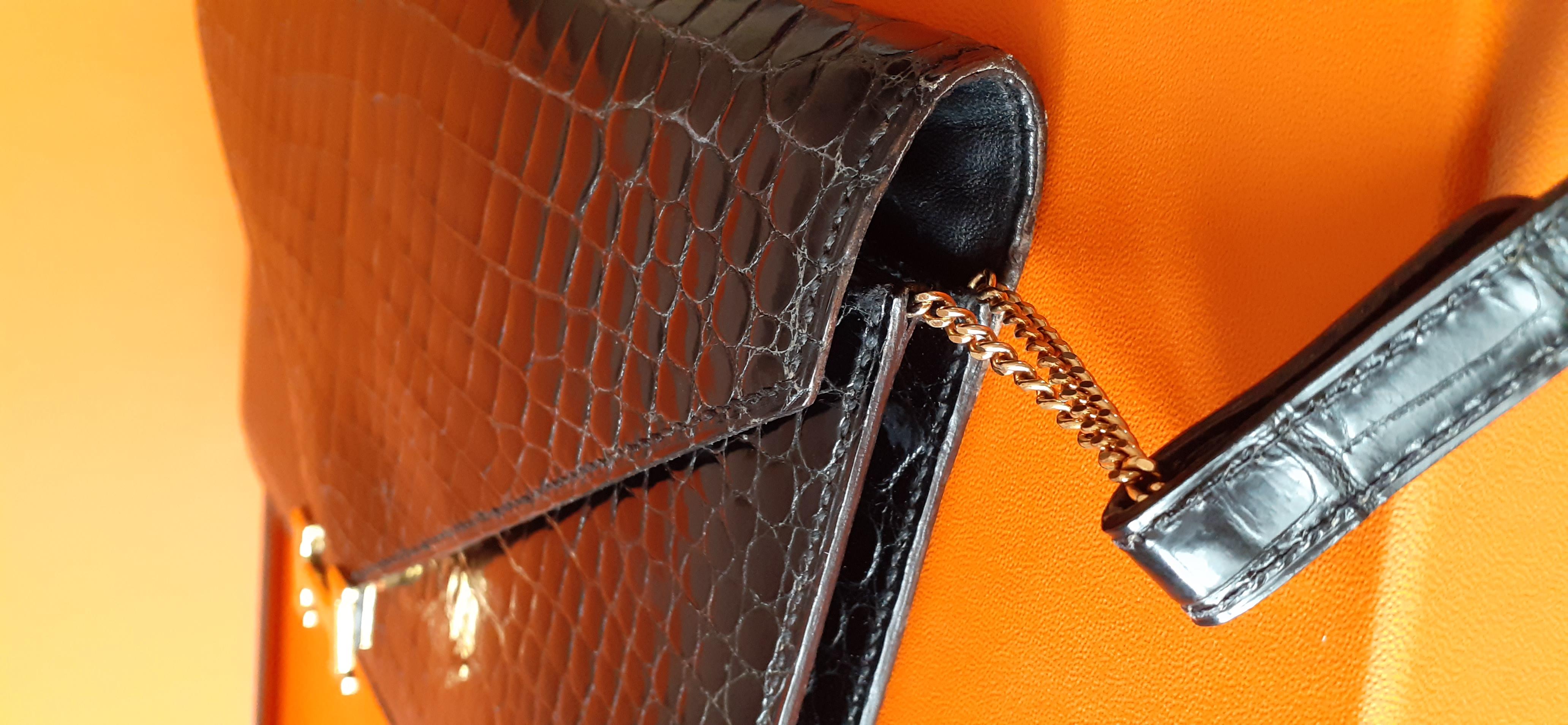 Hermès Vintage Lydie Bag Clutch 2 ways Black Shiny Crocodile Golden Hdw 8