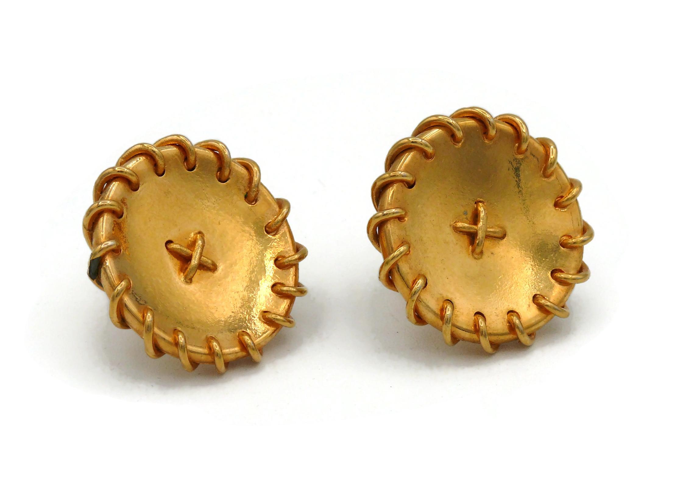HERMES Vintage Massive Gold Tone Button Design Clip-On Earrings In Good Condition For Sale In Nice, FR