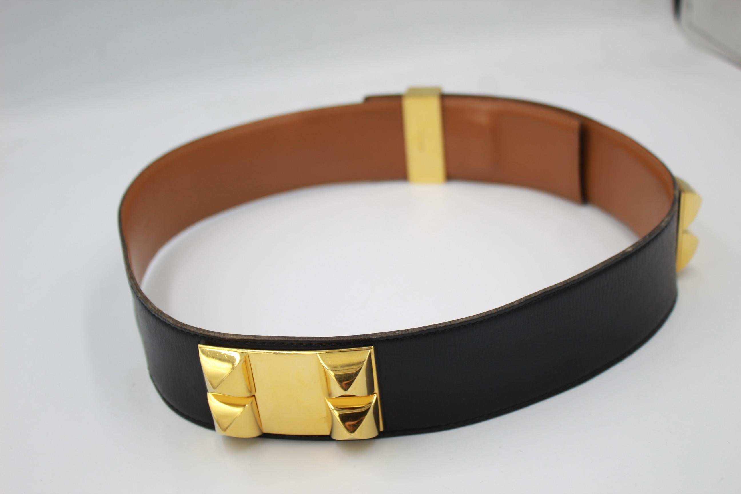 Hermes medor belt in black leather and gold finishes
good condition, with light signs of wear
size 72