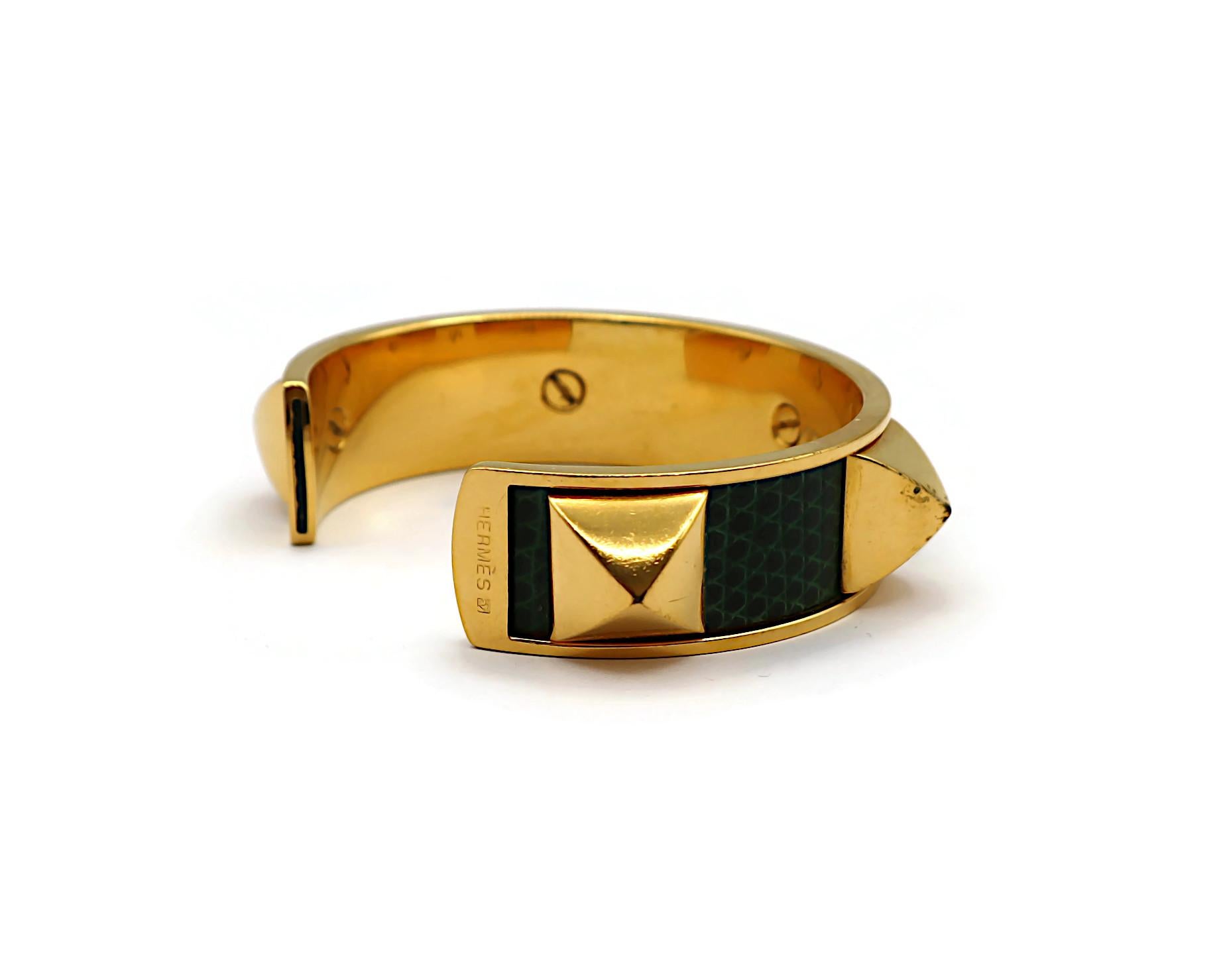 HERMÈS Bracelet jonc vintage Medor en cuir vert en vente 5