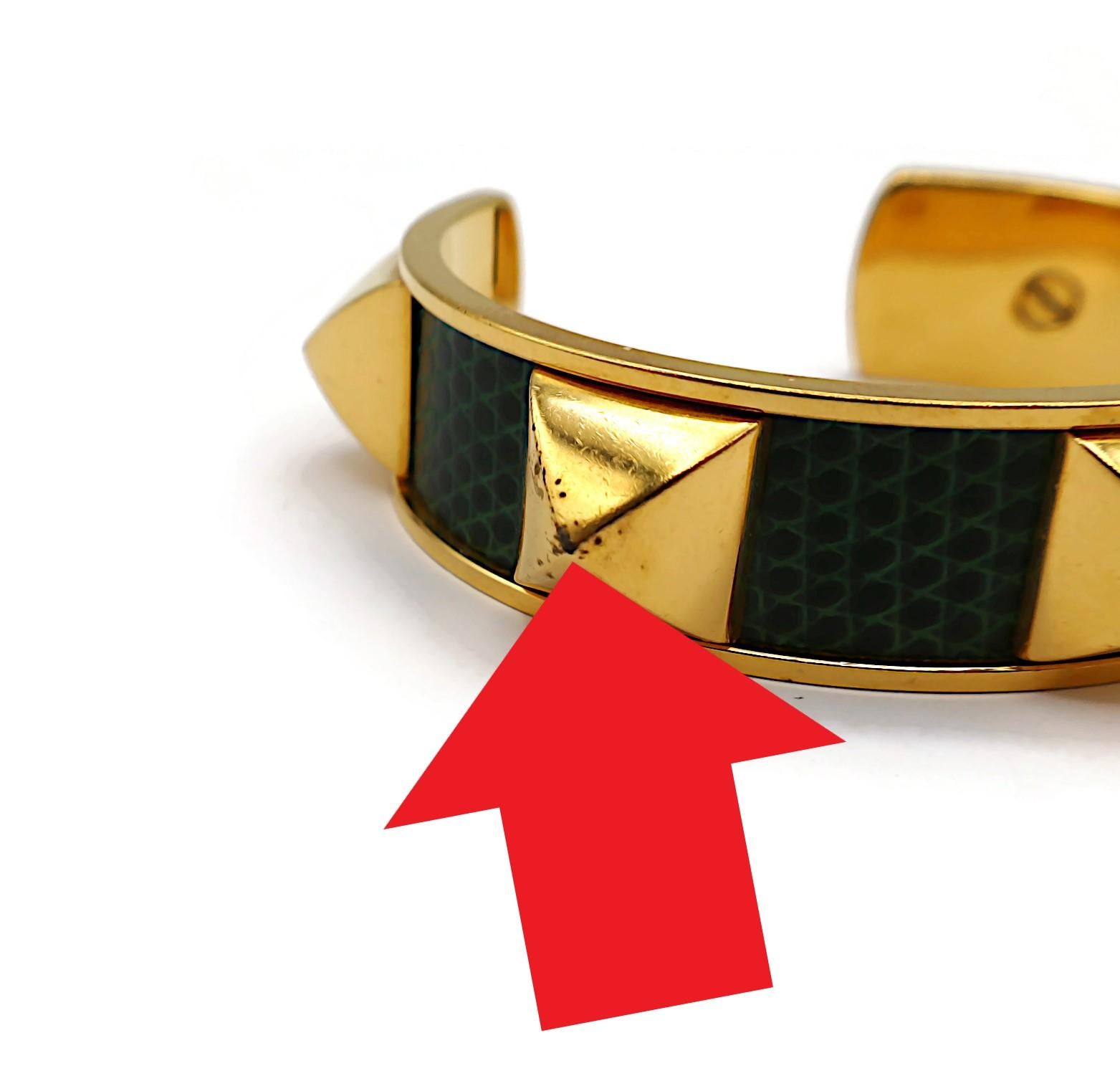 HERMÈS Bracelet jonc vintage Medor en cuir vert en vente 9
