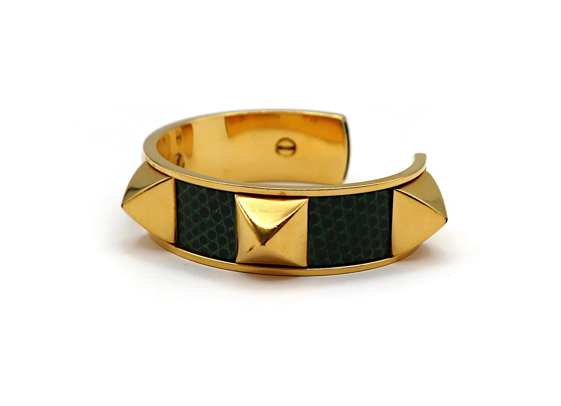 HERMÈS Bracelet jonc vintage Medor en cuir vert en vente 2