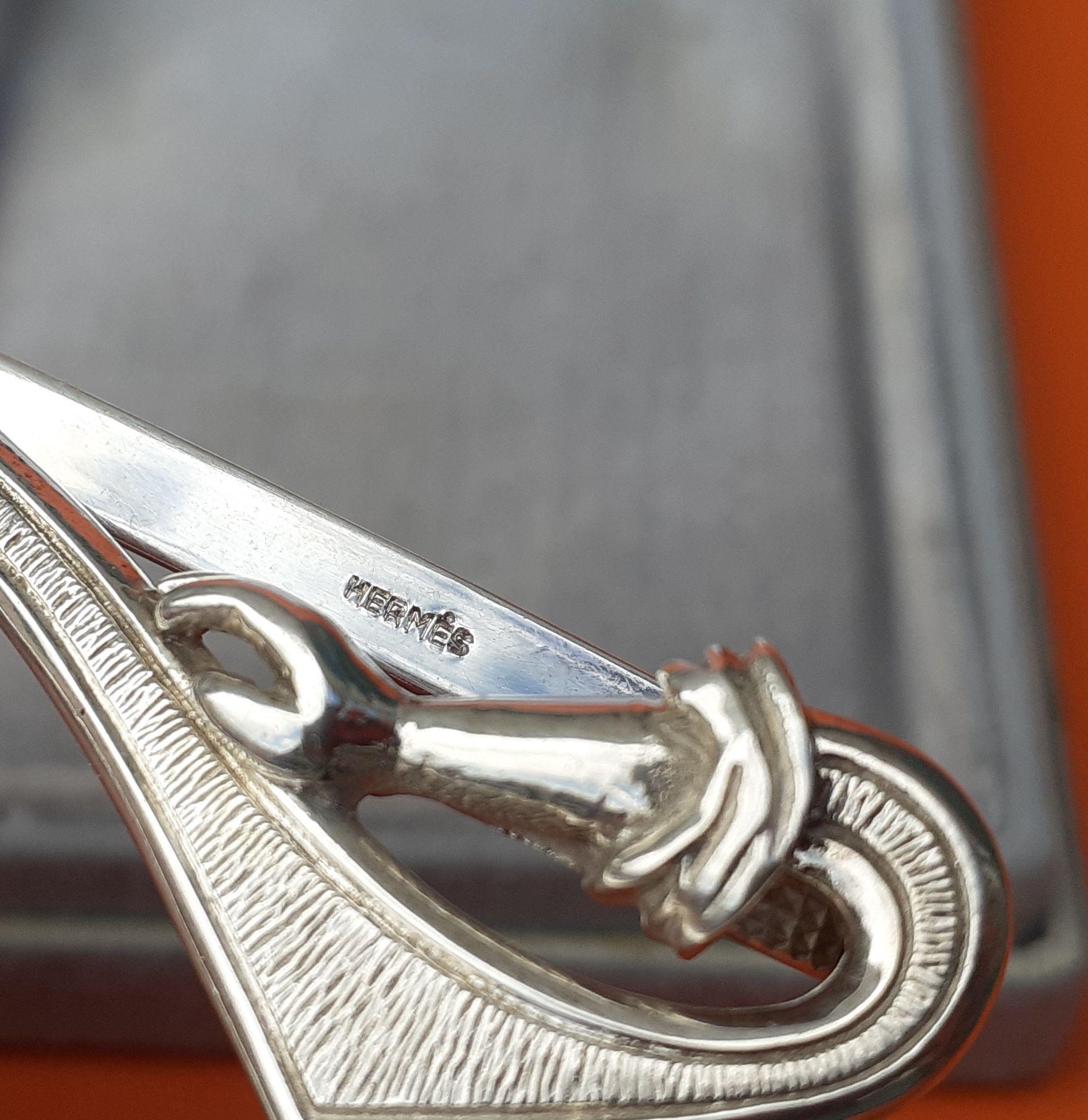 Hermès Vintage Money Clip Horseshoe and Hands Shaped in Silver 6