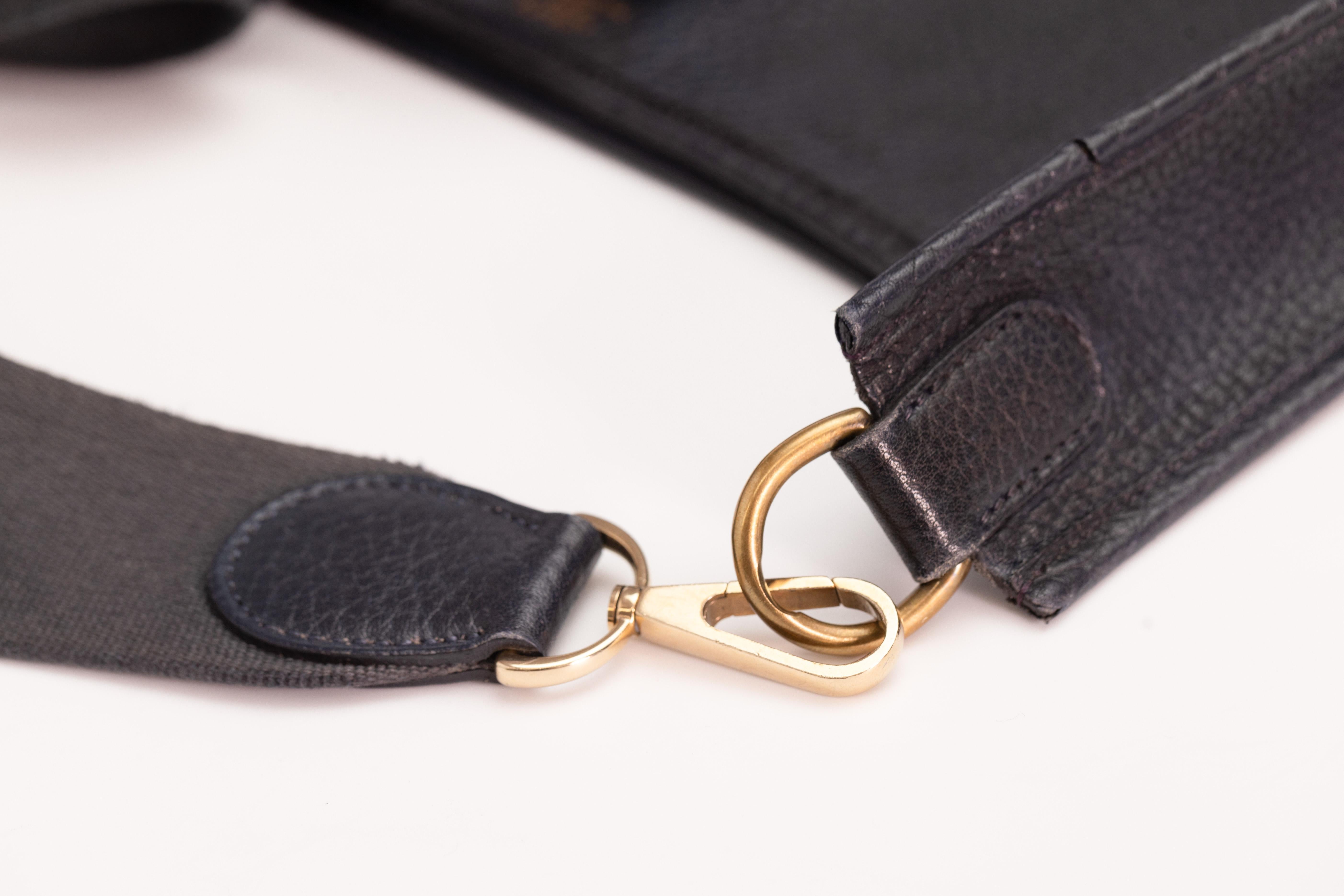 Hermès Vintage Navy Leather Evelyne PM Shoulder Bag 3