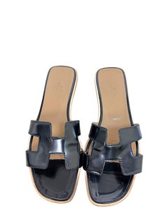 Hermès Vintage Noir Black Leather Oran H Cut-Out Flat Sandals, Size 37