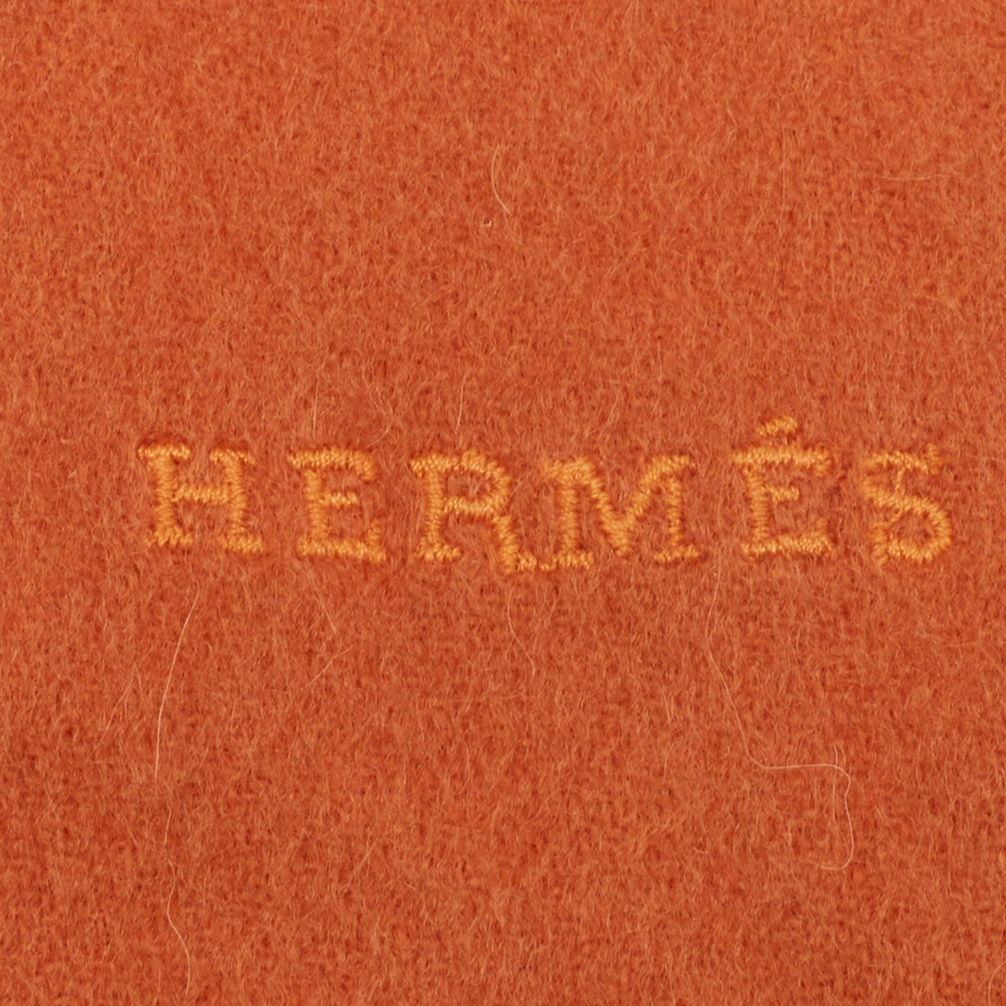 Hermes Vintage Orange Cashmere Wool Fringe Stole In Good Condition In Dubai, Al Qouz 2
