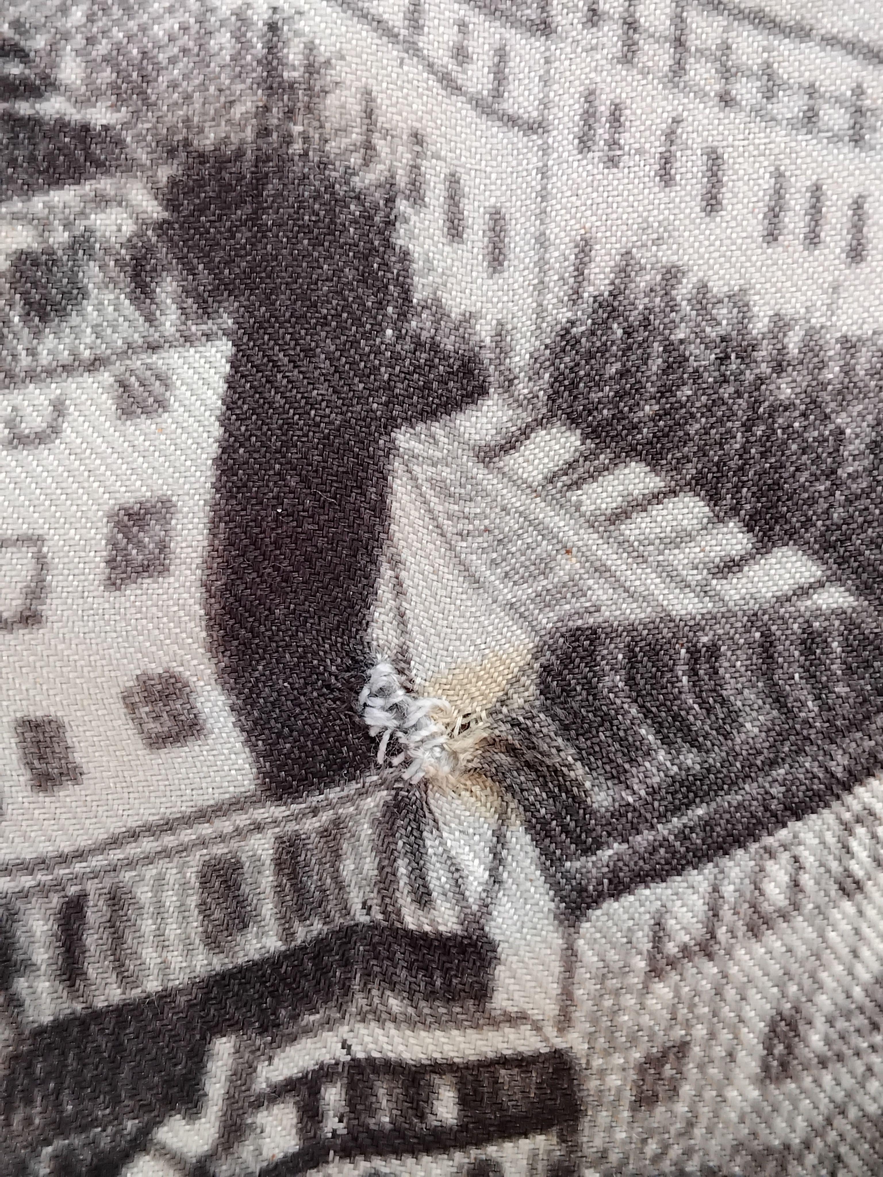 Hermès Vintage Paris Silk Scarf Hugo Grygkar Notre Dame de Paris 1943 For Sale 8