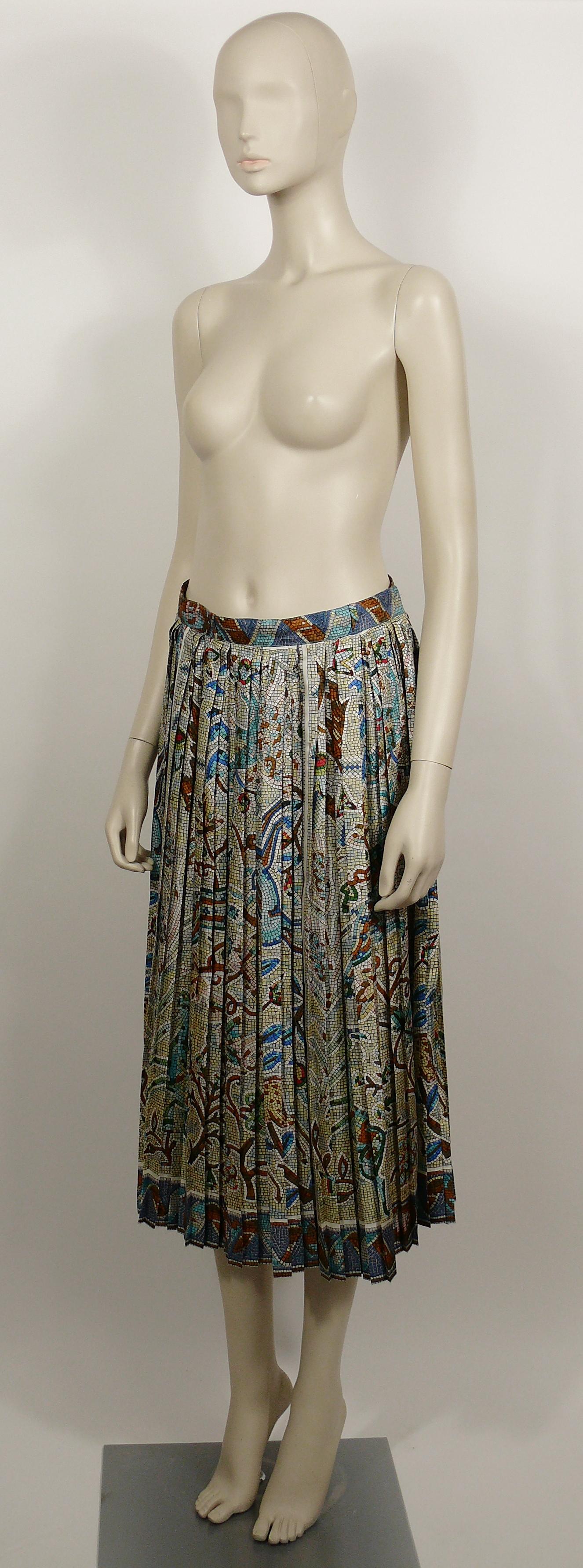 Hermes Vintage Pavement Print Pleated Silk Skirt In Excellent Condition In Nice, FR