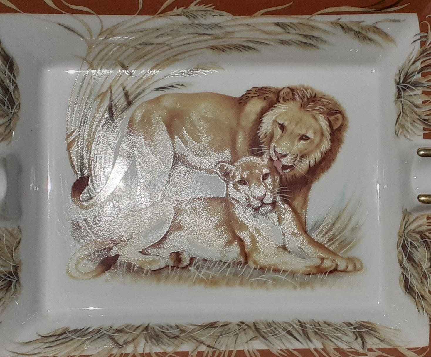 Hermès Vintage Porcelain Ashtray Change Tray Lion and Lioness Pattern 9