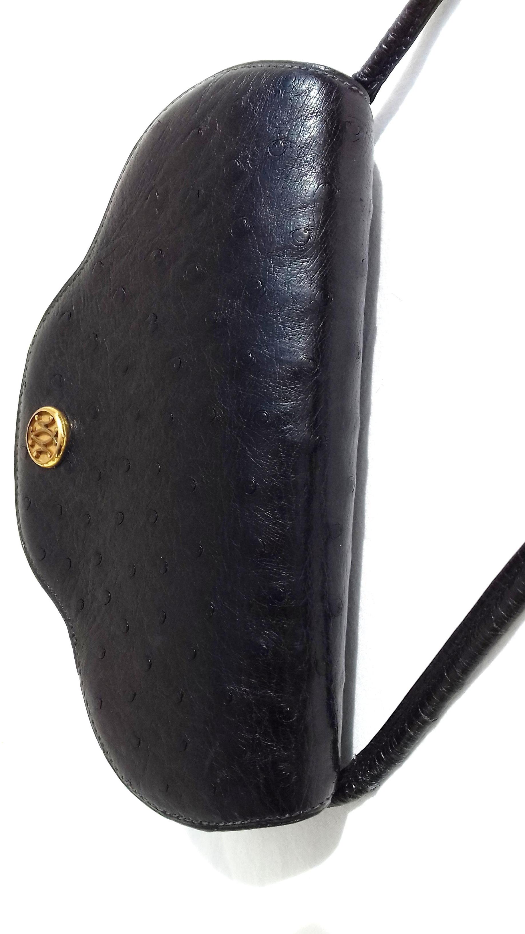 Hermès Vintage Pola Purse Clutch Evening Bag 2 ways Black Ostrich Golden Hdw For Sale 8
