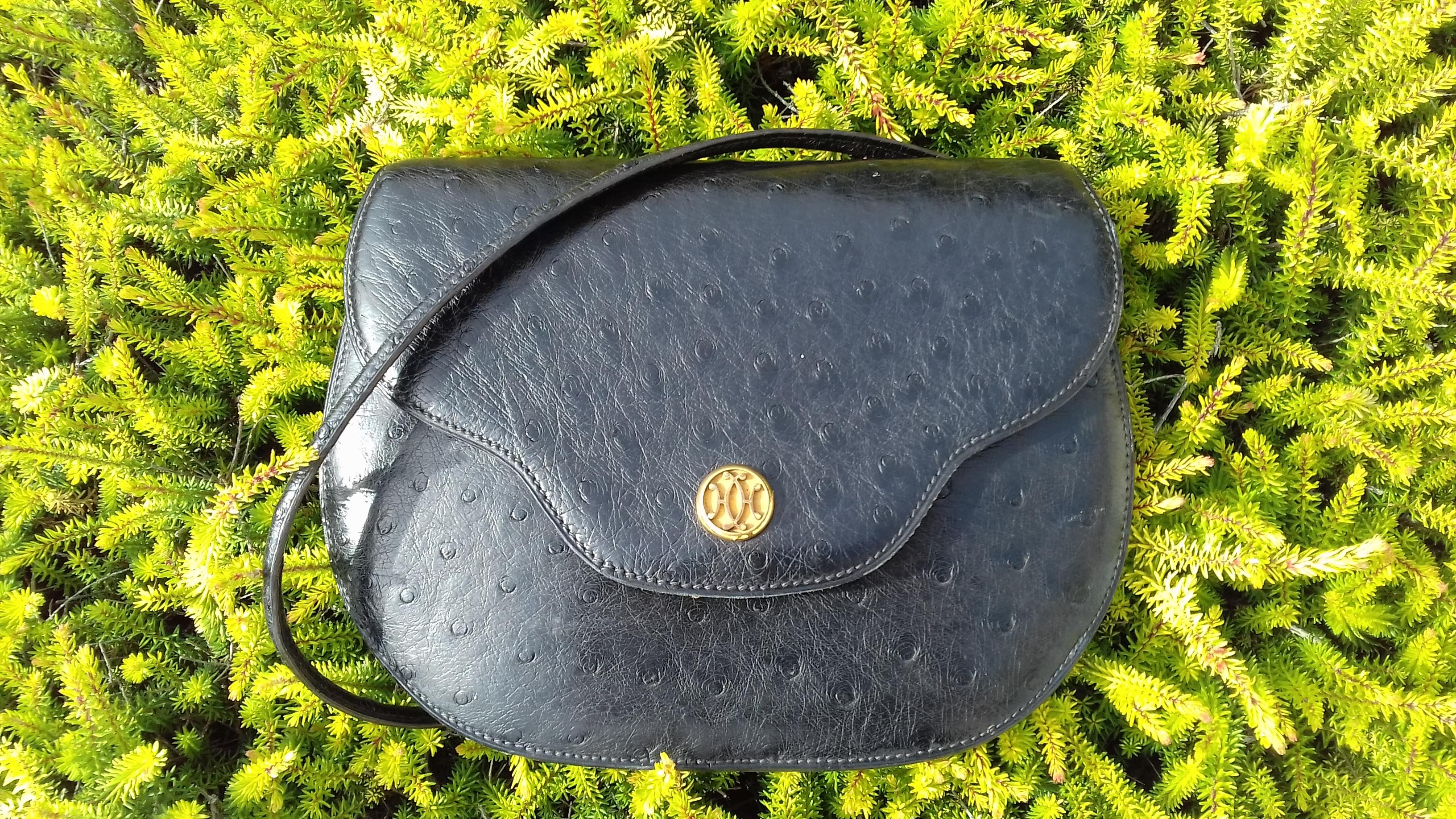 Hermès Vintage Pola Purse Clutch Evening Bag 2 ways Black Ostrich Golden Hdw For Sale 12