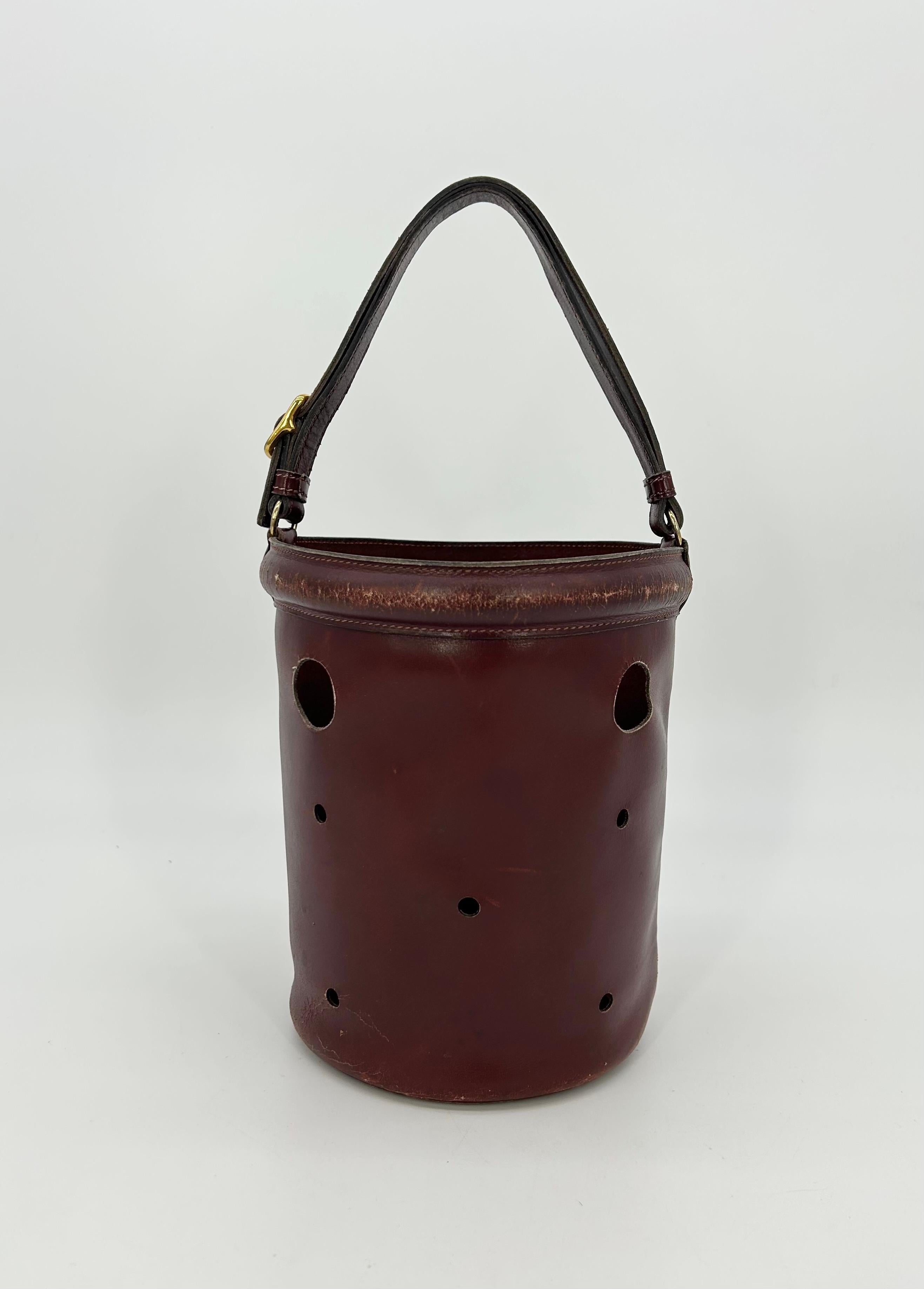 Hermes Vintage Rouge Box Calf Leather Mangeoire Bucket Bag with Scarf For Sale 5