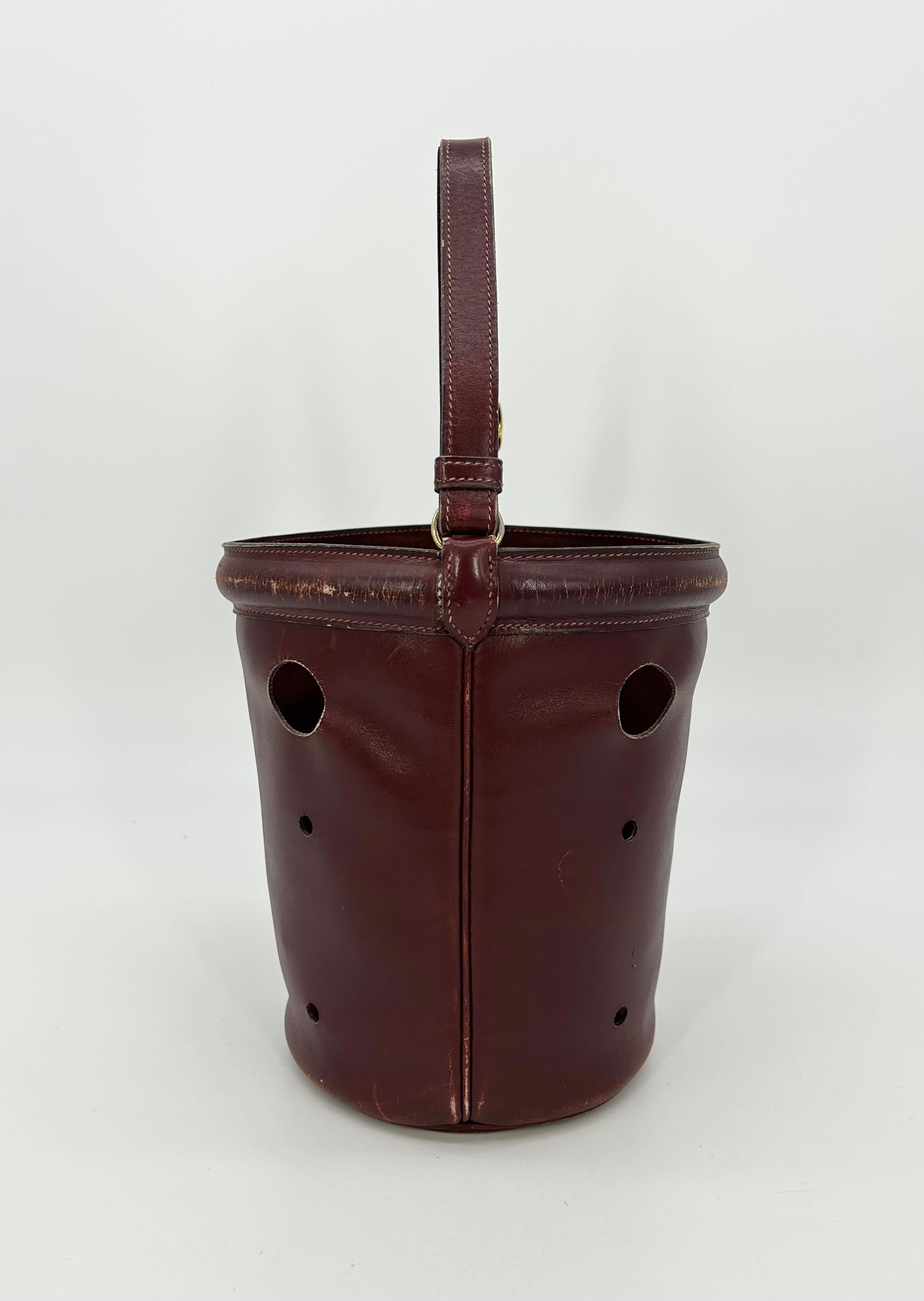 Hermes Vintage Rouge Box Calf Leather Mangeoire Bucket Bag with Scarf For Sale 4