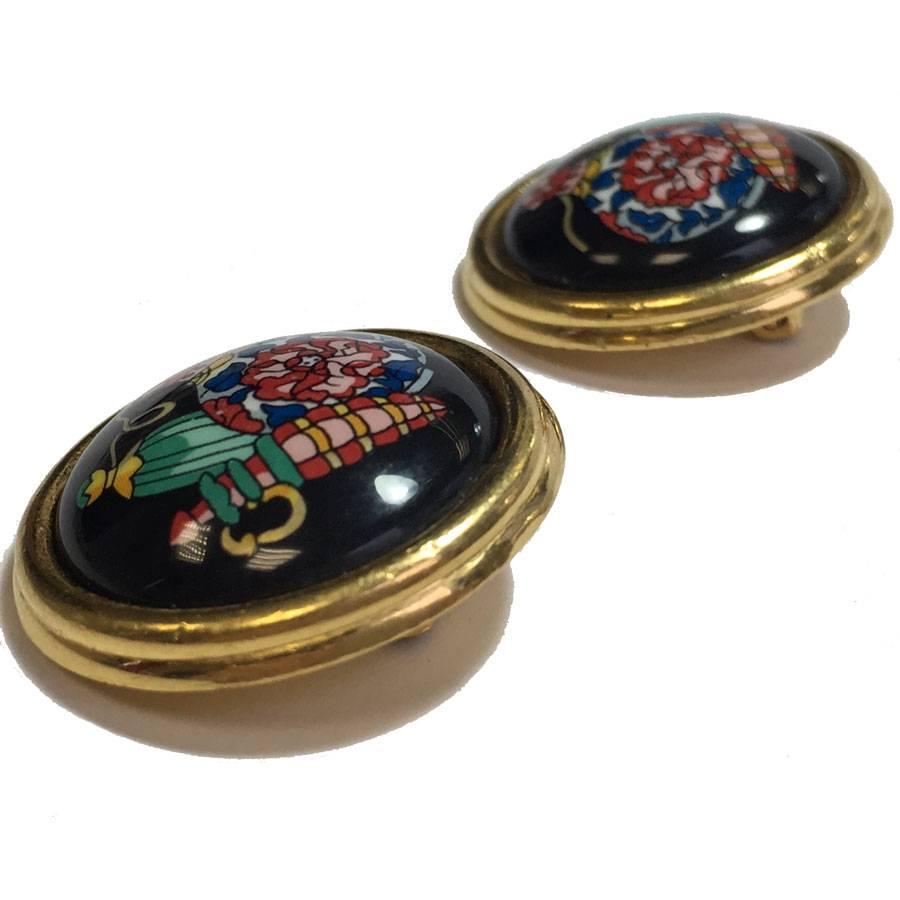 Women's HERMES Vintage Round Clip-on earrings in Gold Plated and Black Enamel 