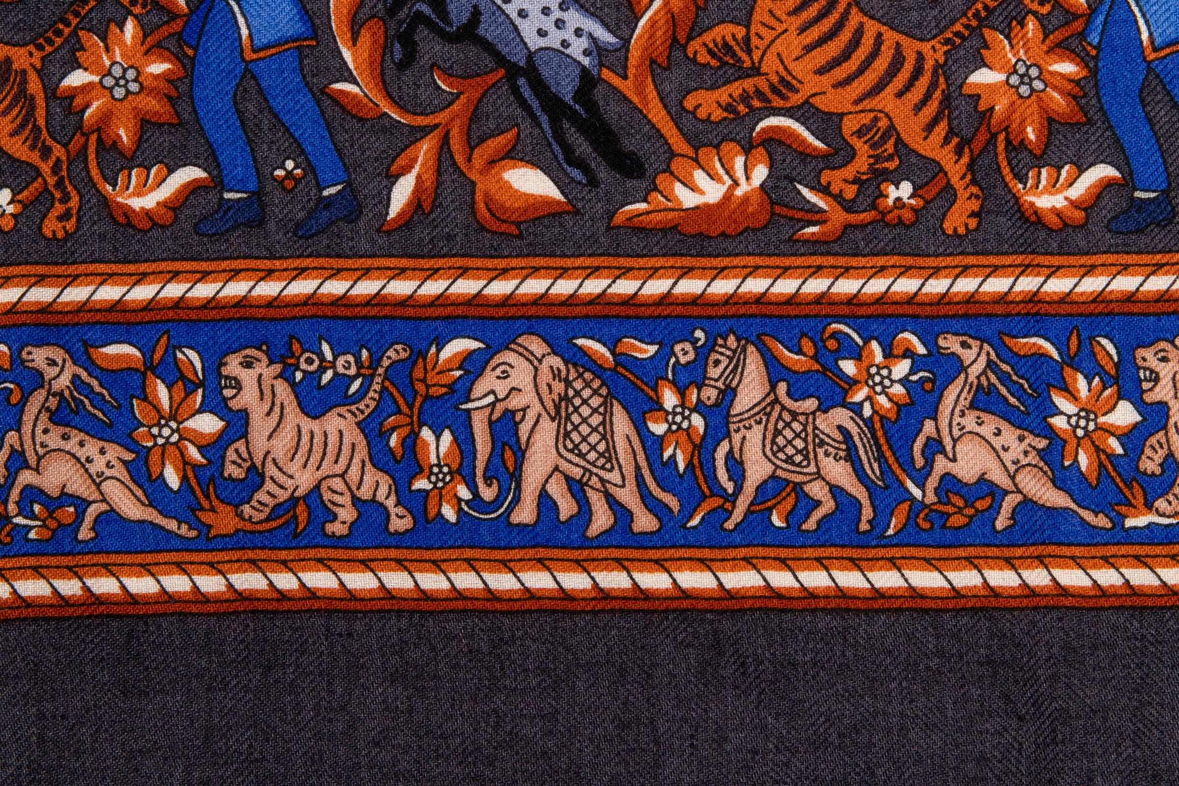  Hermès - Écharpe/châle vintage 140 Chasse en Inde en cachemire et soie bleu Pour femmes 